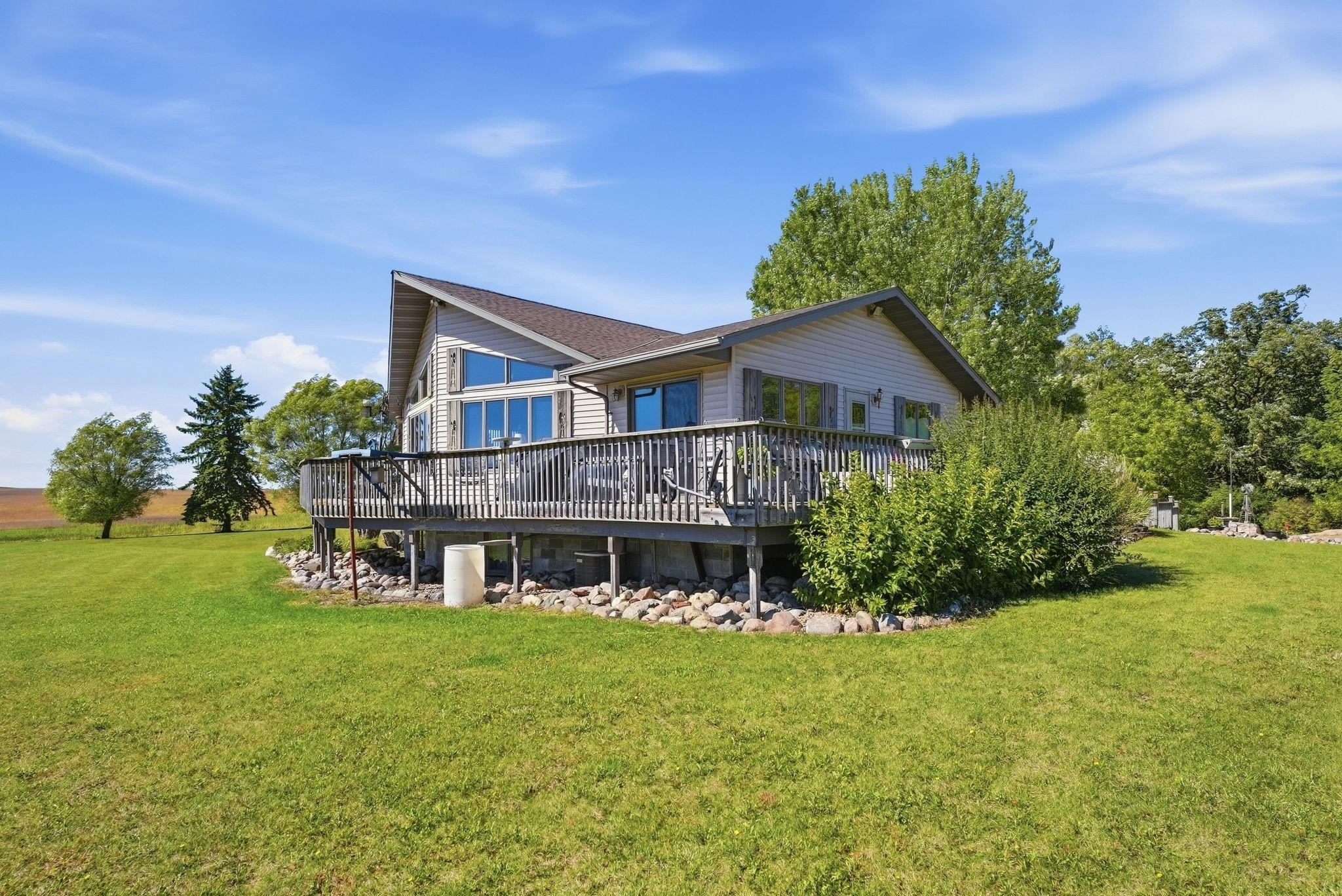 1995 single family home for sale at 12946 151st Avenue in Sauk Centre, MN — 3 bed, 3 bath (photo 5 of 53)