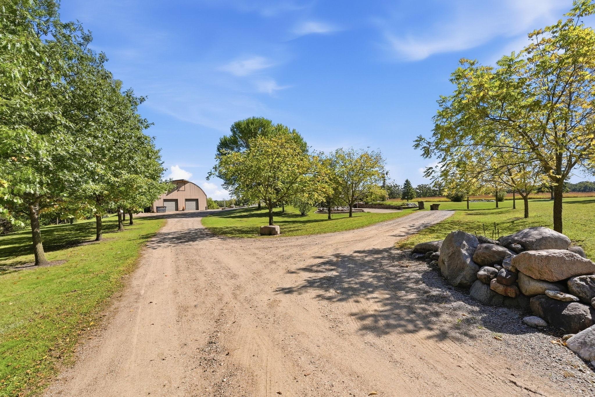 1995 single family home for sale at 12946 151st Avenue in Sauk Centre, MN — 3 bed, 3 bath (photo 6 of 53)