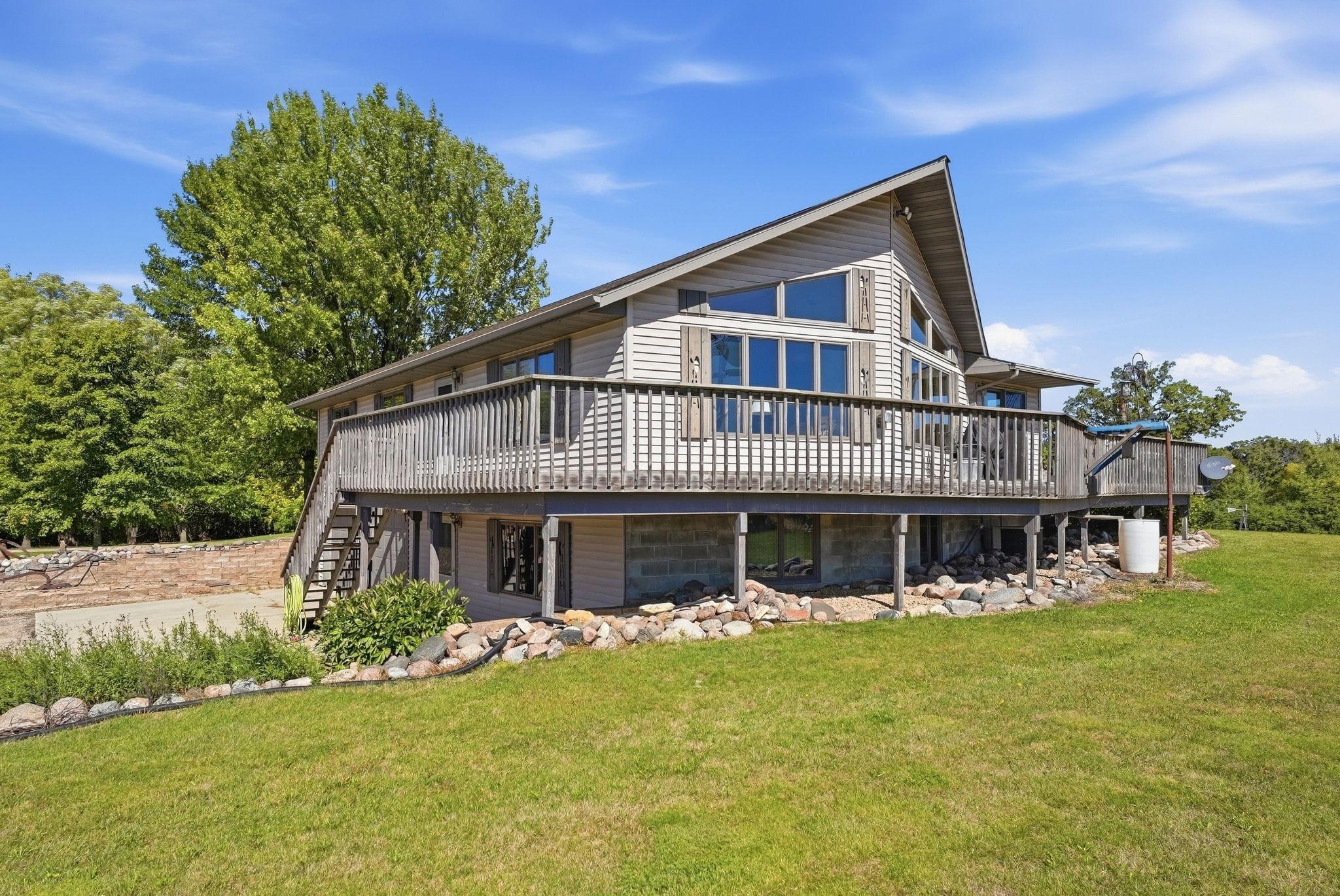 1995 single family home for sale at 12946 151st Avenue in Sauk Centre, MN — 3 bed, 3 bath (photo 8 of 53)