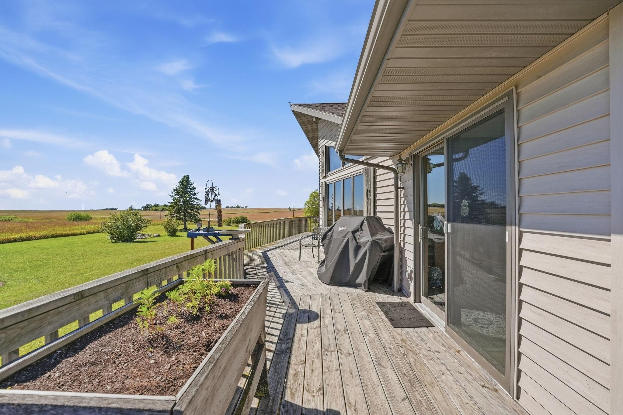 1995 single family home for sale at 12946 151st Avenue in Sauk Centre, MN — 3 bed, 3 bath (photo 9 of 53)