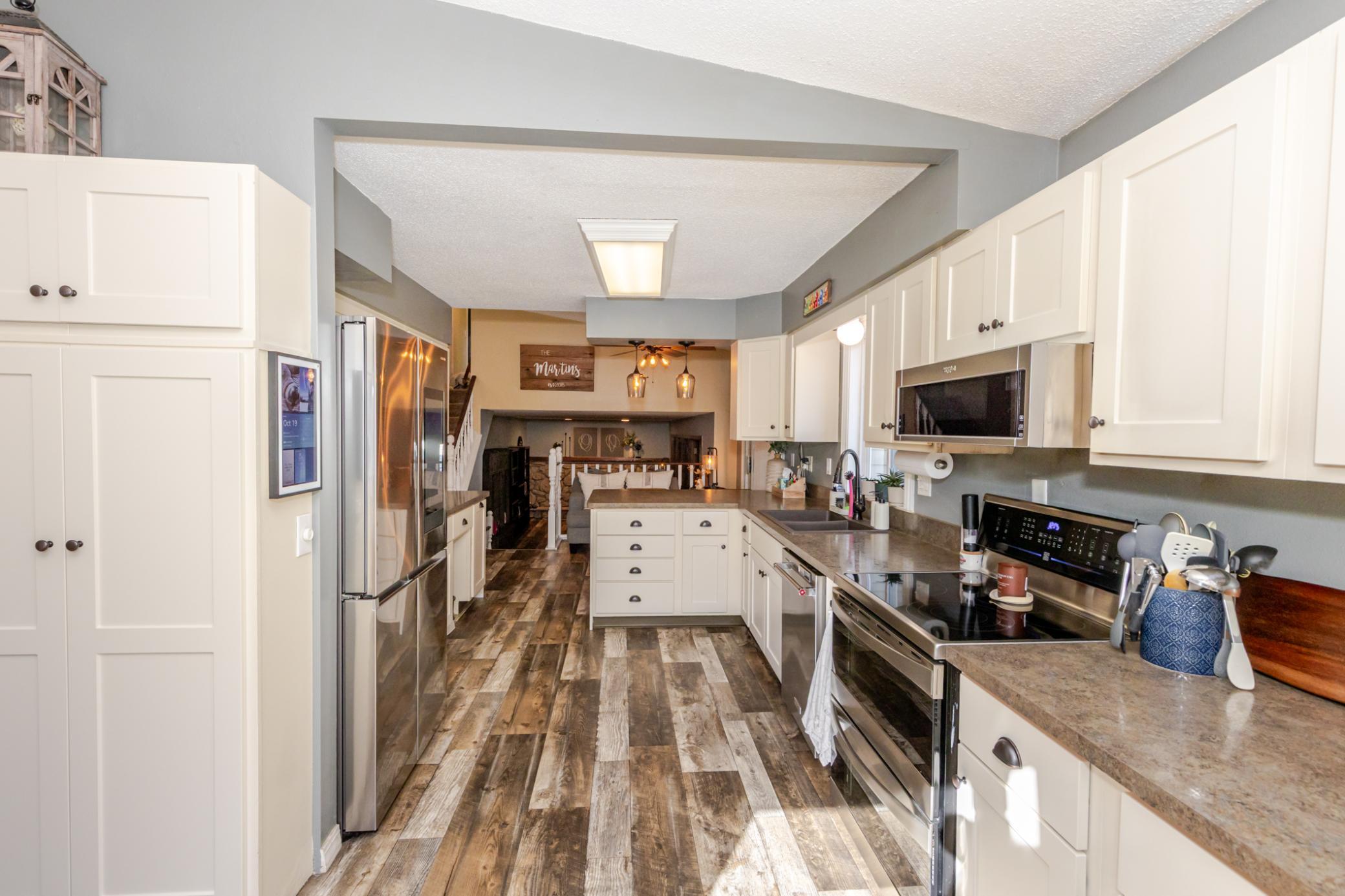 1976 single family home for sale at 1744 23rd Street S in Fargo, ND — 4 bed, 4 bath (photo 13 of 71)