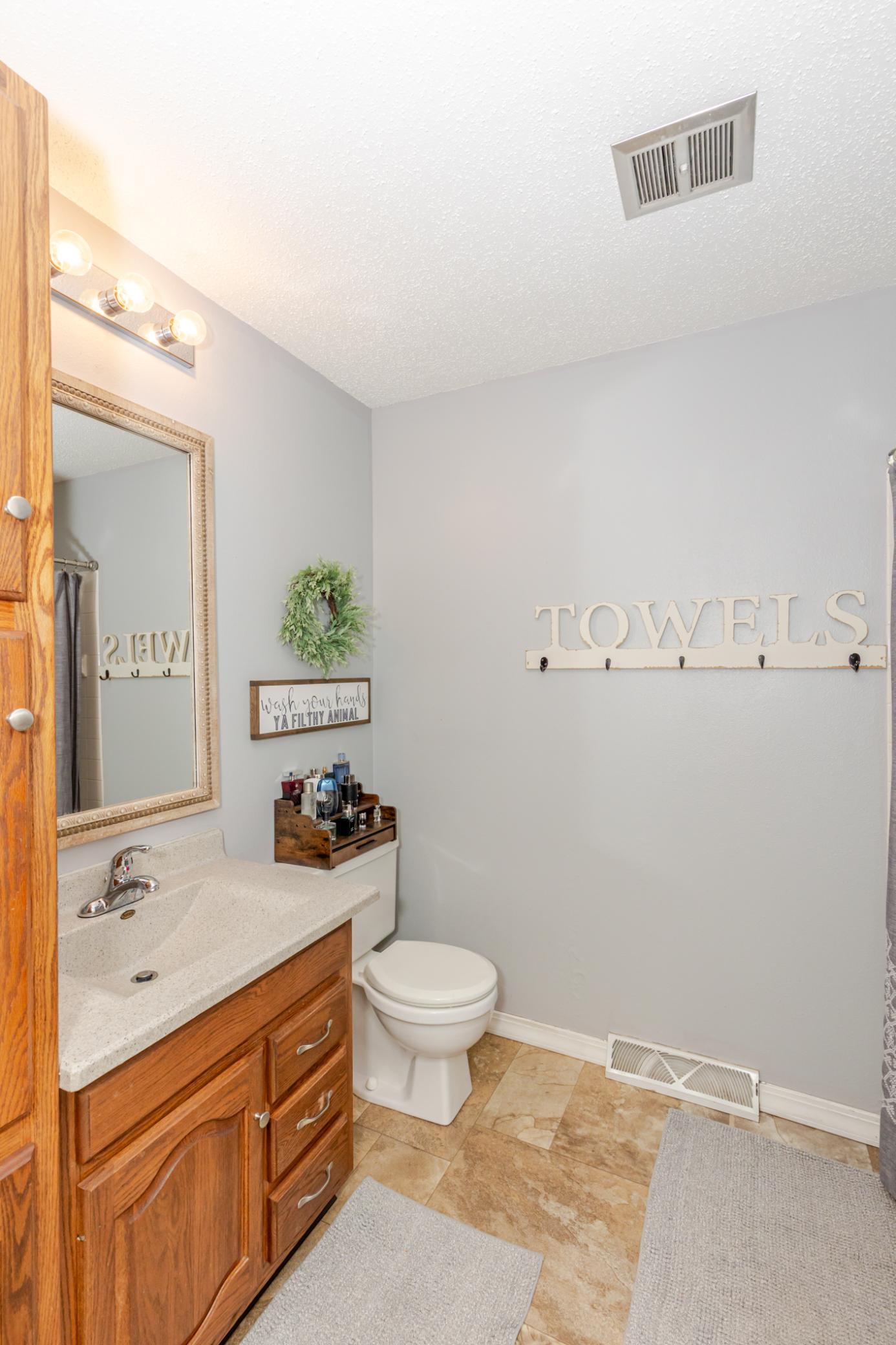 1976 single family home for sale at 1744 23rd Street S in Fargo, ND — 4 bed, 4 bath (photo 23 of 71)
