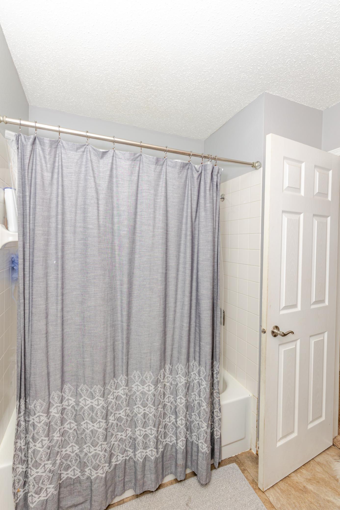1976 single family home for sale at 1744 23rd Street S in Fargo, ND — 4 bed, 4 bath (photo 25 of 71)