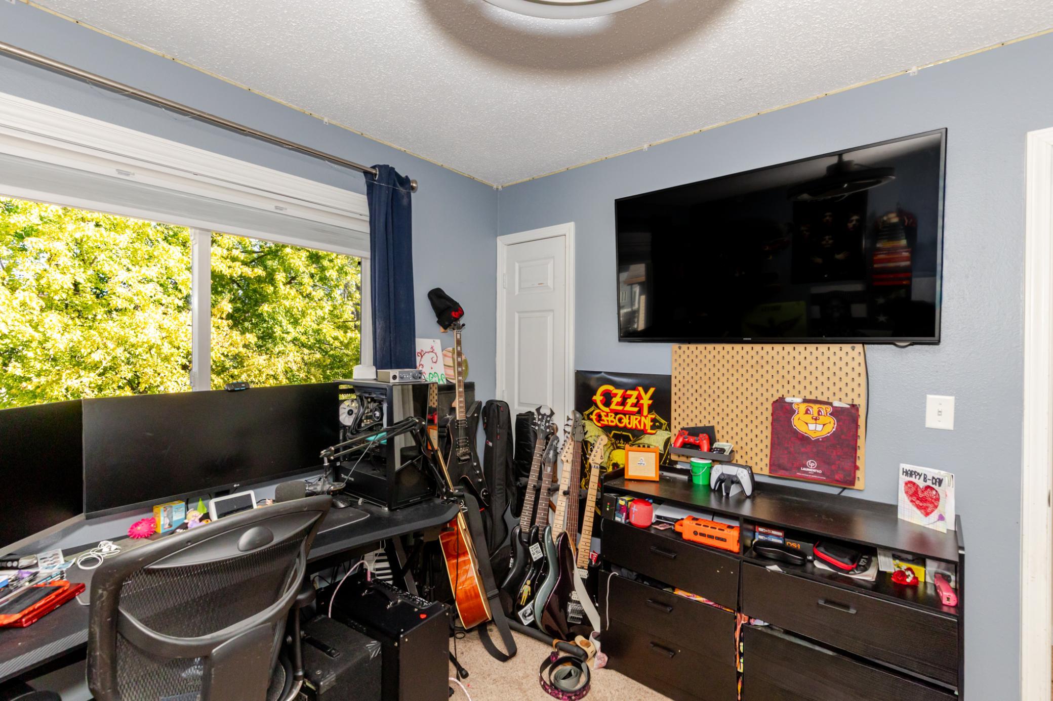 1976 single family home for sale at 1744 23rd Street S in Fargo, ND — 4 bed, 4 bath (photo 28 of 71)
