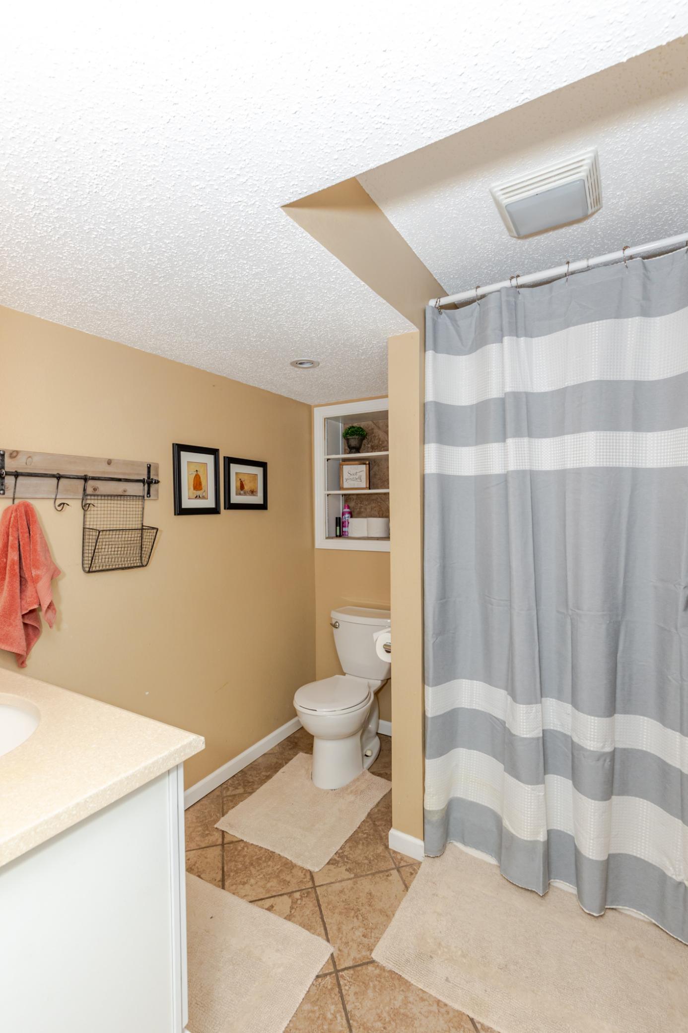 1976 single family home for sale at 1744 23rd Street S in Fargo, ND — 4 bed, 4 bath (photo 50 of 71)