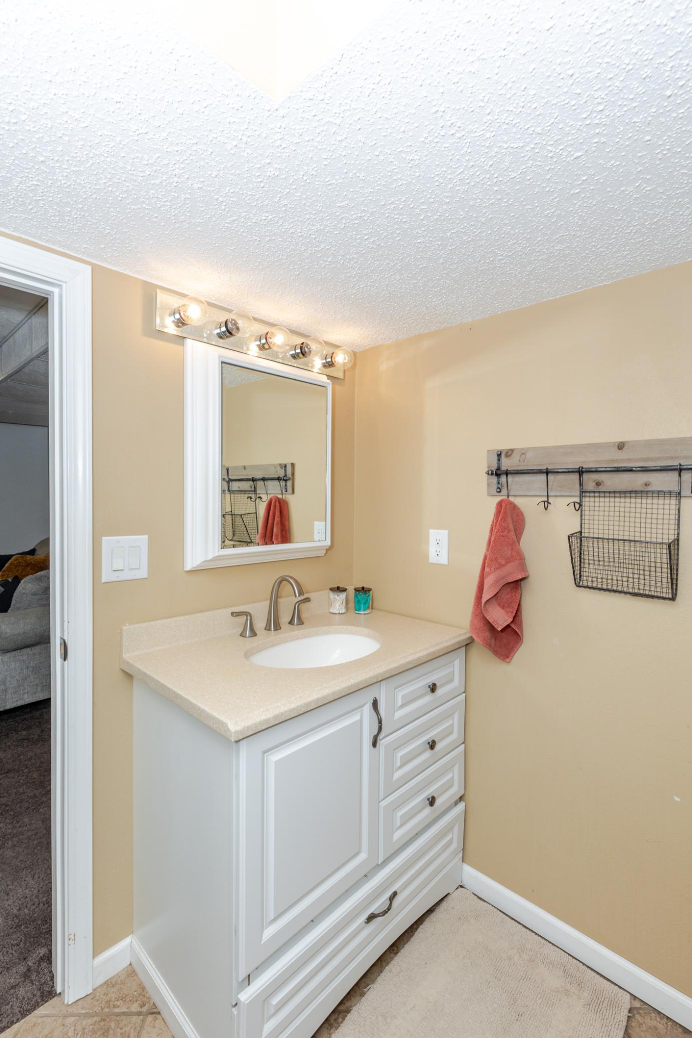 1976 single family home for sale at 1744 23rd Street S in Fargo, ND — 4 bed, 4 bath (photo 51 of 71)