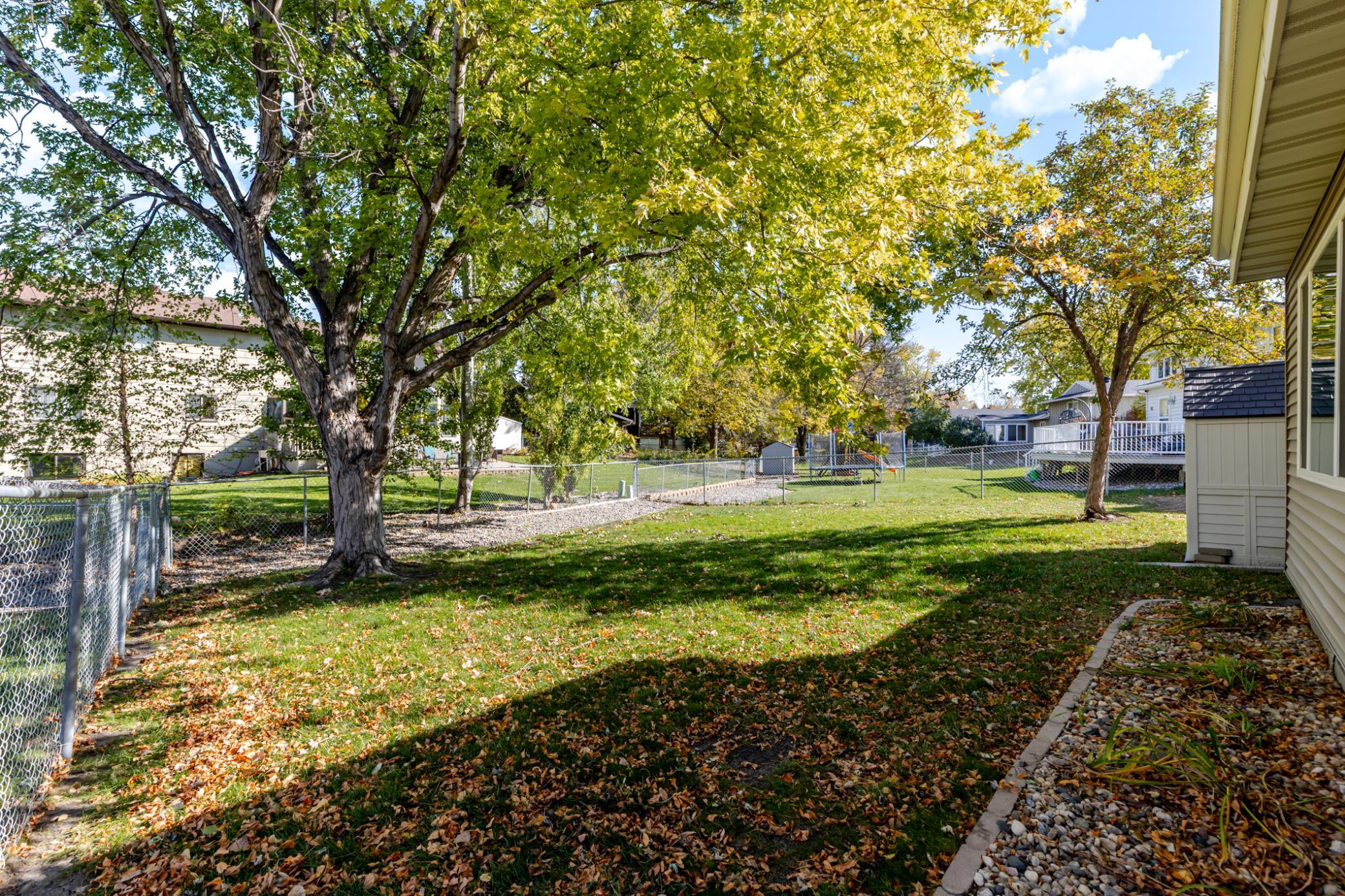 1976 single family home for sale at 1744 23rd Street S in Fargo, ND — 4 bed, 4 bath (photo 60 of 71)