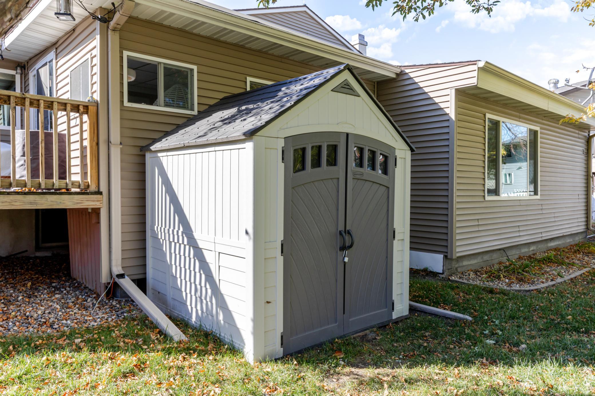 1976 single family home for sale at 1744 23rd Street S in Fargo, ND — 4 bed, 4 bath (photo 65 of 71)