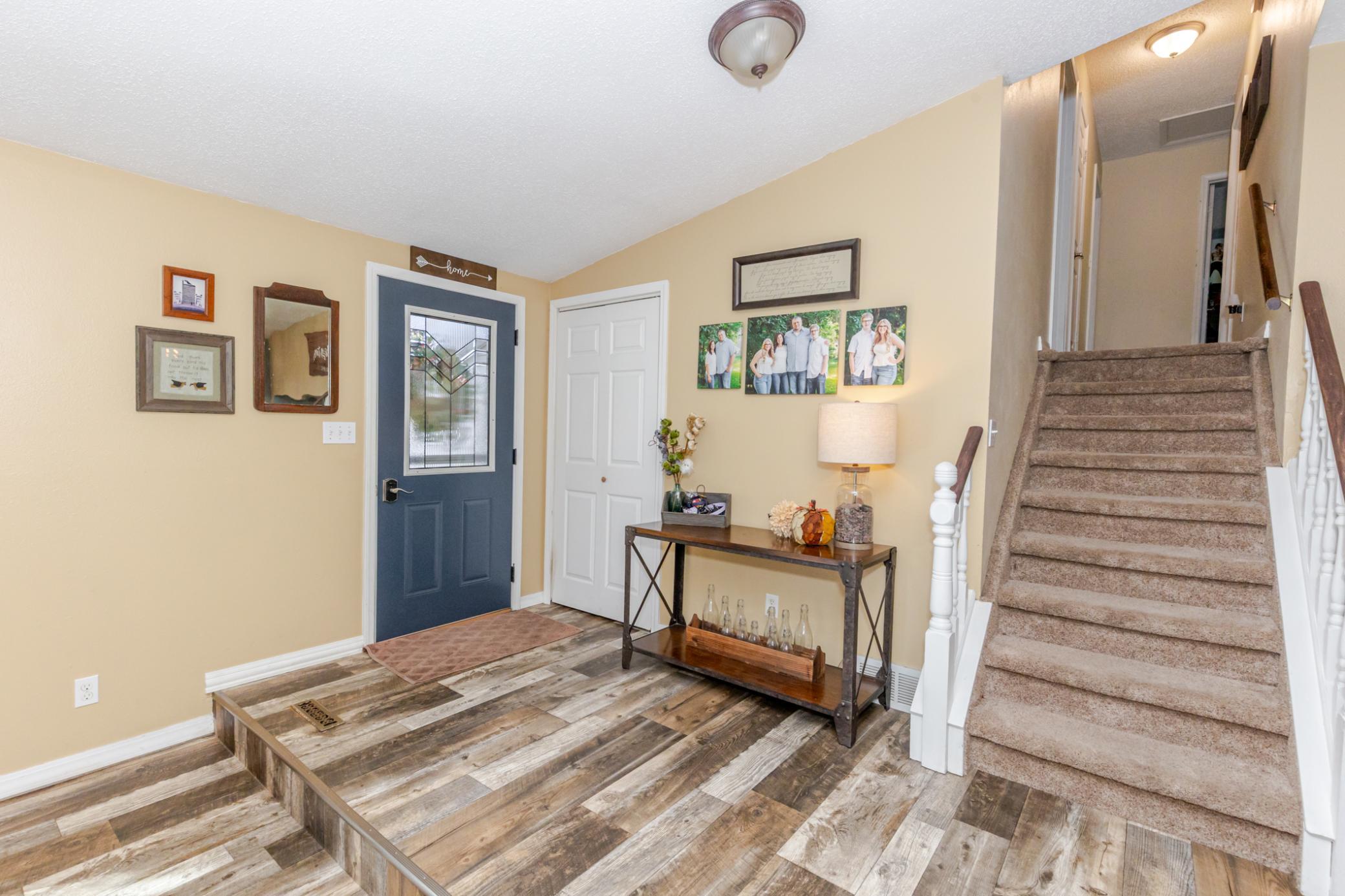 1976 single family home for sale at 1744 23rd Street S in Fargo, ND — 4 bed, 4 bath (photo 8 of 71)