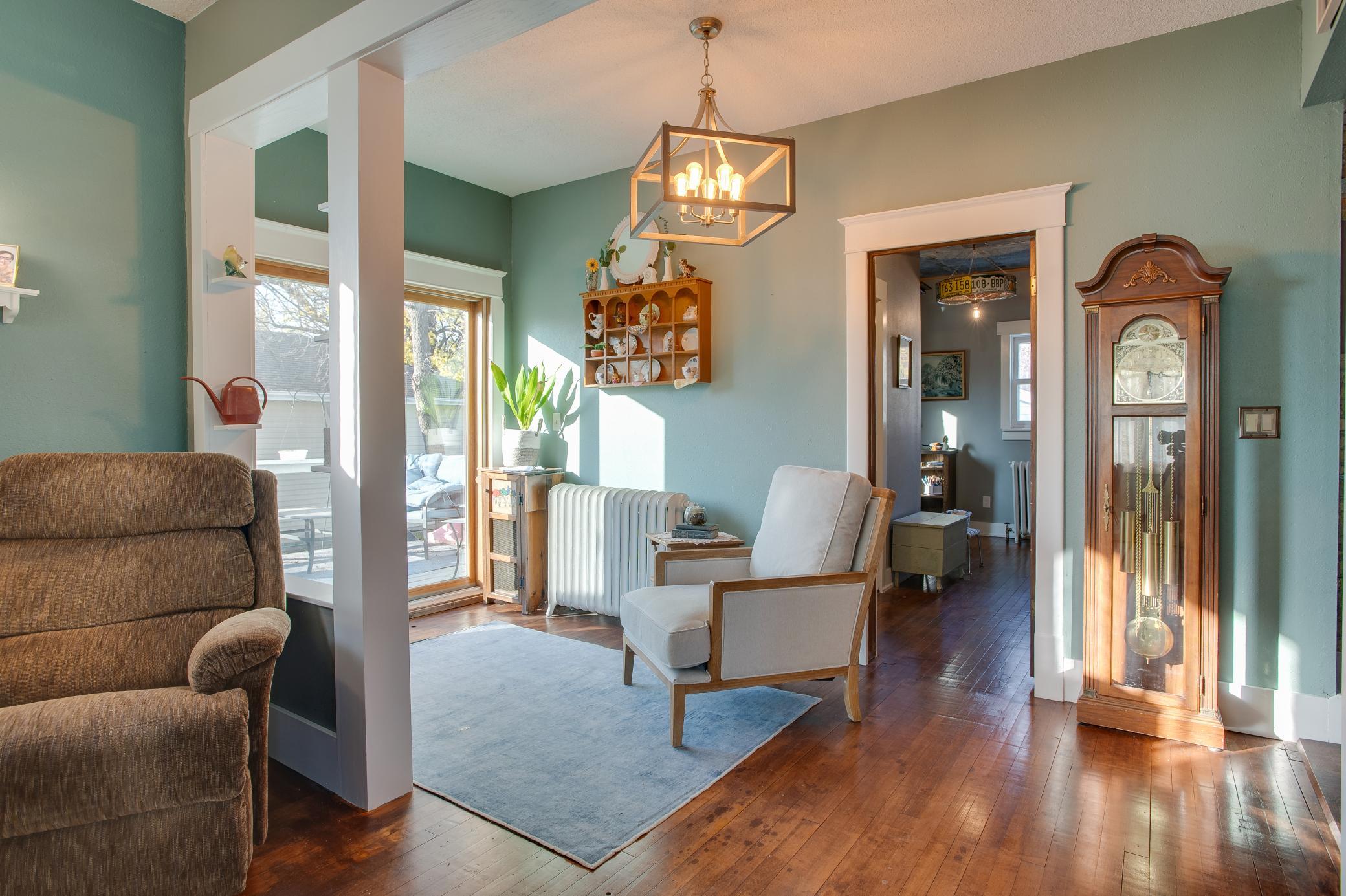 1900 single family home for sale at 28 Francis Street in West Fargo, ND — 4 bed, 2 bath (photo 16 of 55)