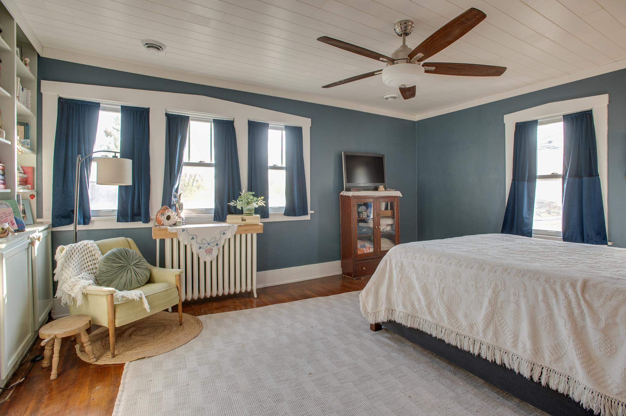 1900 single family home for sale at 28 Francis Street in West Fargo, ND — 4 bed, 2 bath (photo 29 of 55)