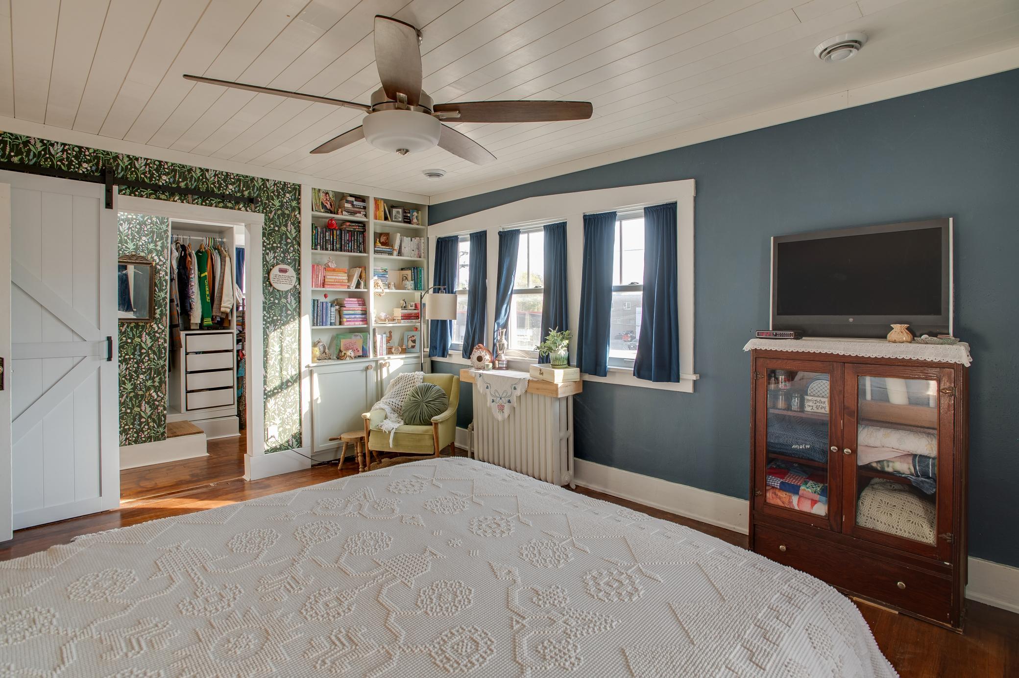 1900 single family home for sale at 28 Francis Street in West Fargo, ND — 4 bed, 2 bath (photo 31 of 55)