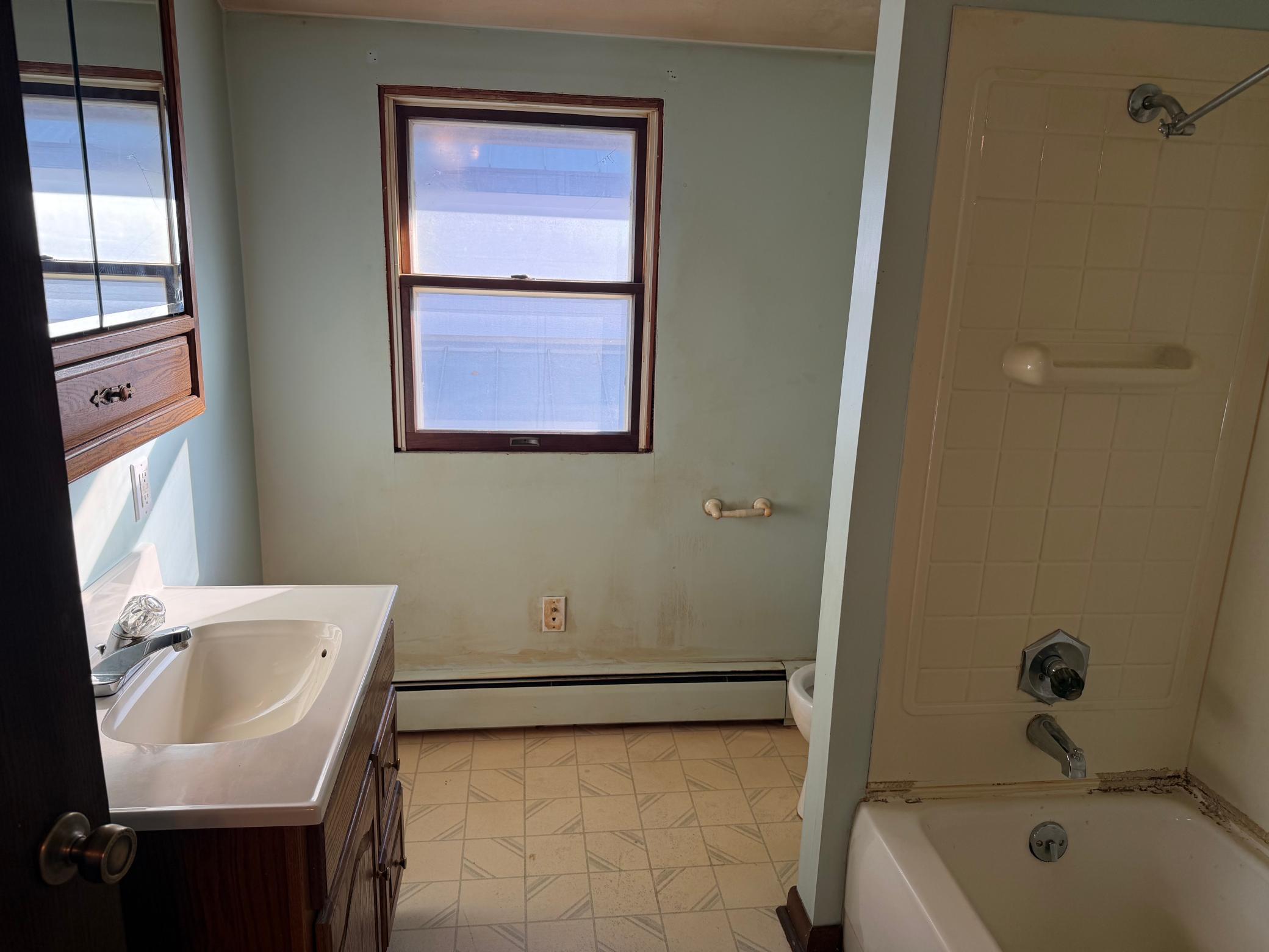 1910 single family home for sale at 715 S Sheridan Street in Fergus Falls, MN — 2 bed, 2 bath (photo 15 of 28)