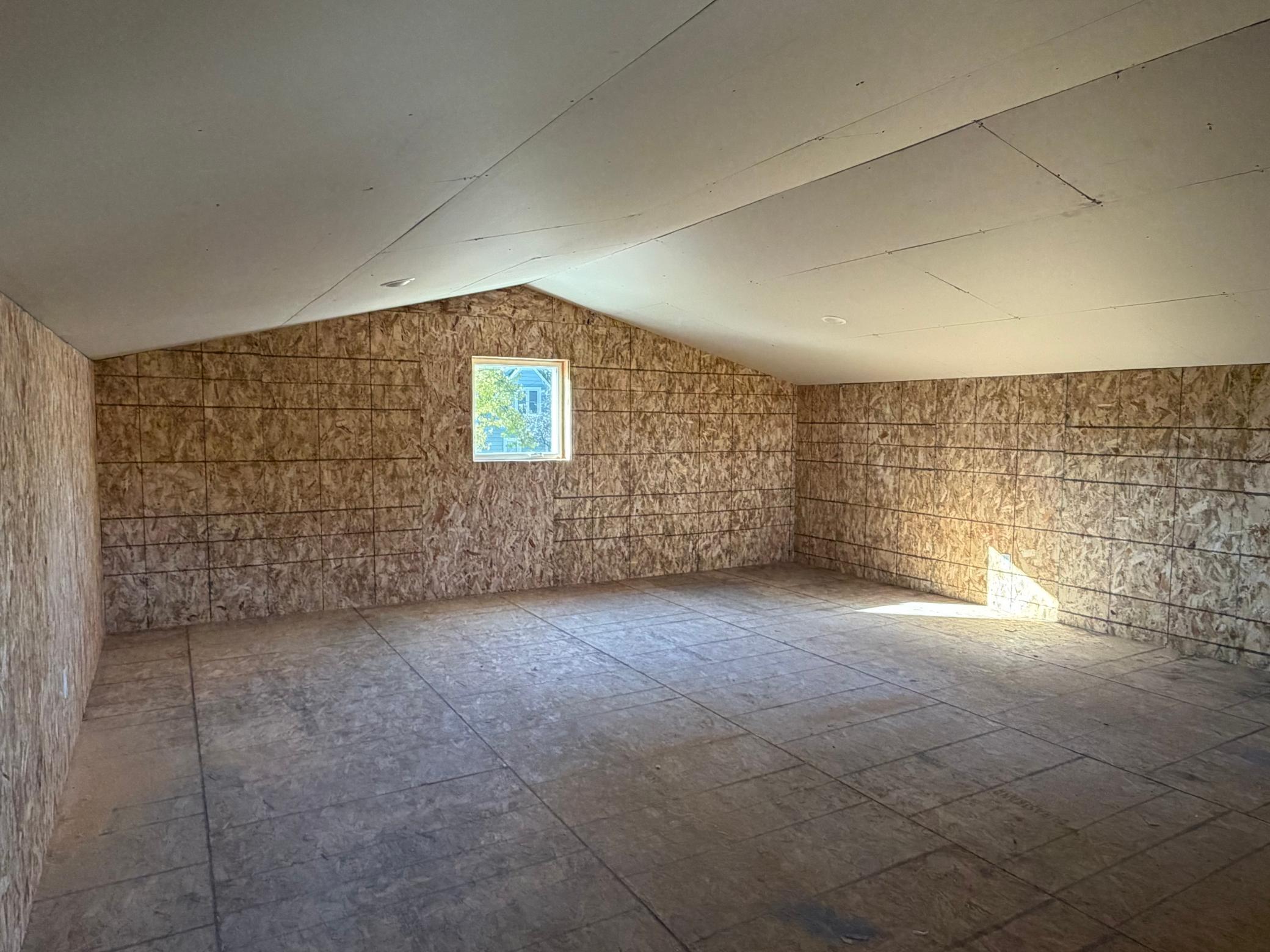 1910 single family home for sale at 715 S Sheridan Street in Fergus Falls, MN — 2 bed, 2 bath (photo 28 of 28)