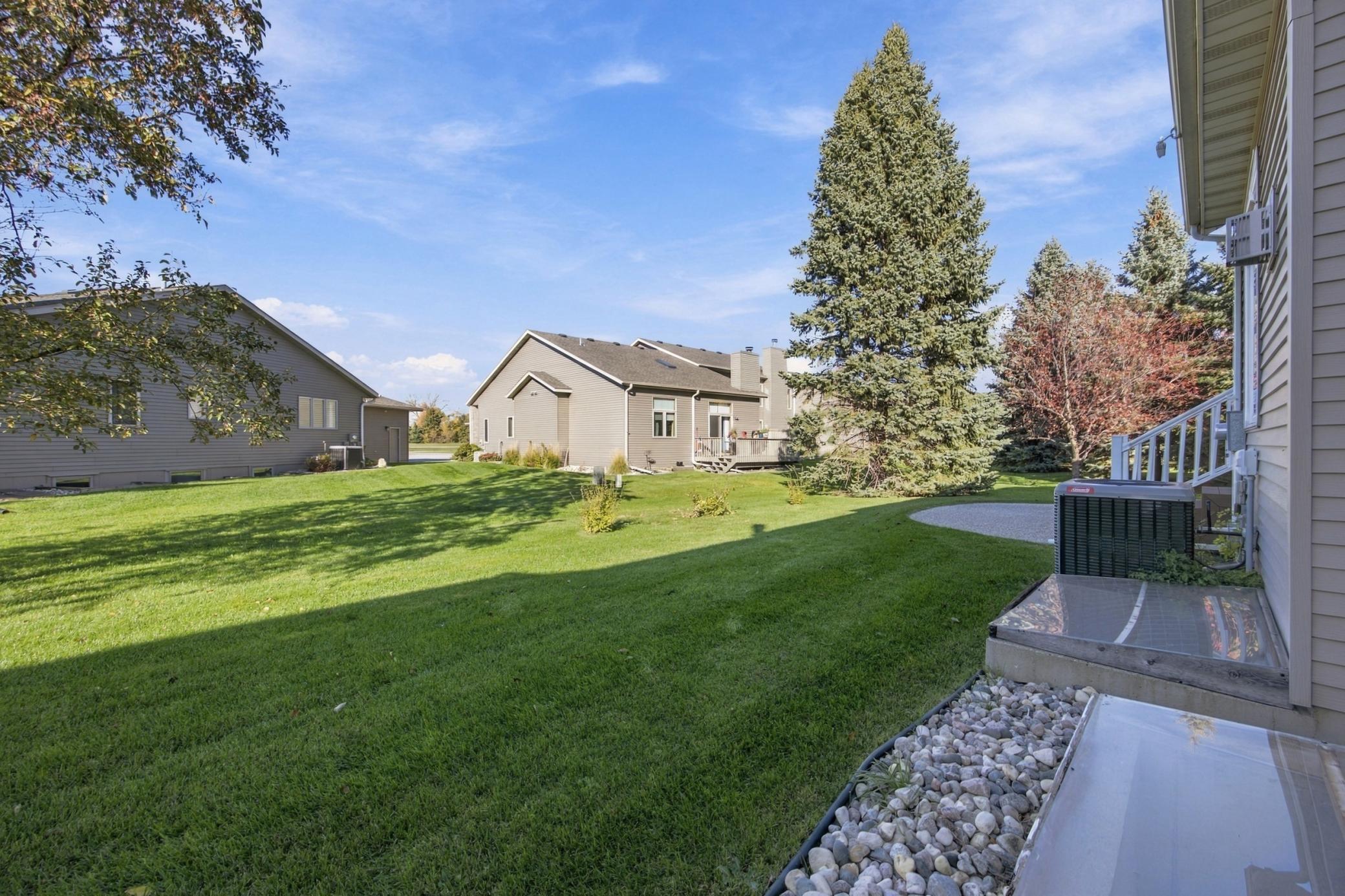 1998 townhouse for sale at 4519 3rd Street S in Moorhead, MN — 3 bed, 3 bath (photo 41 of 49)