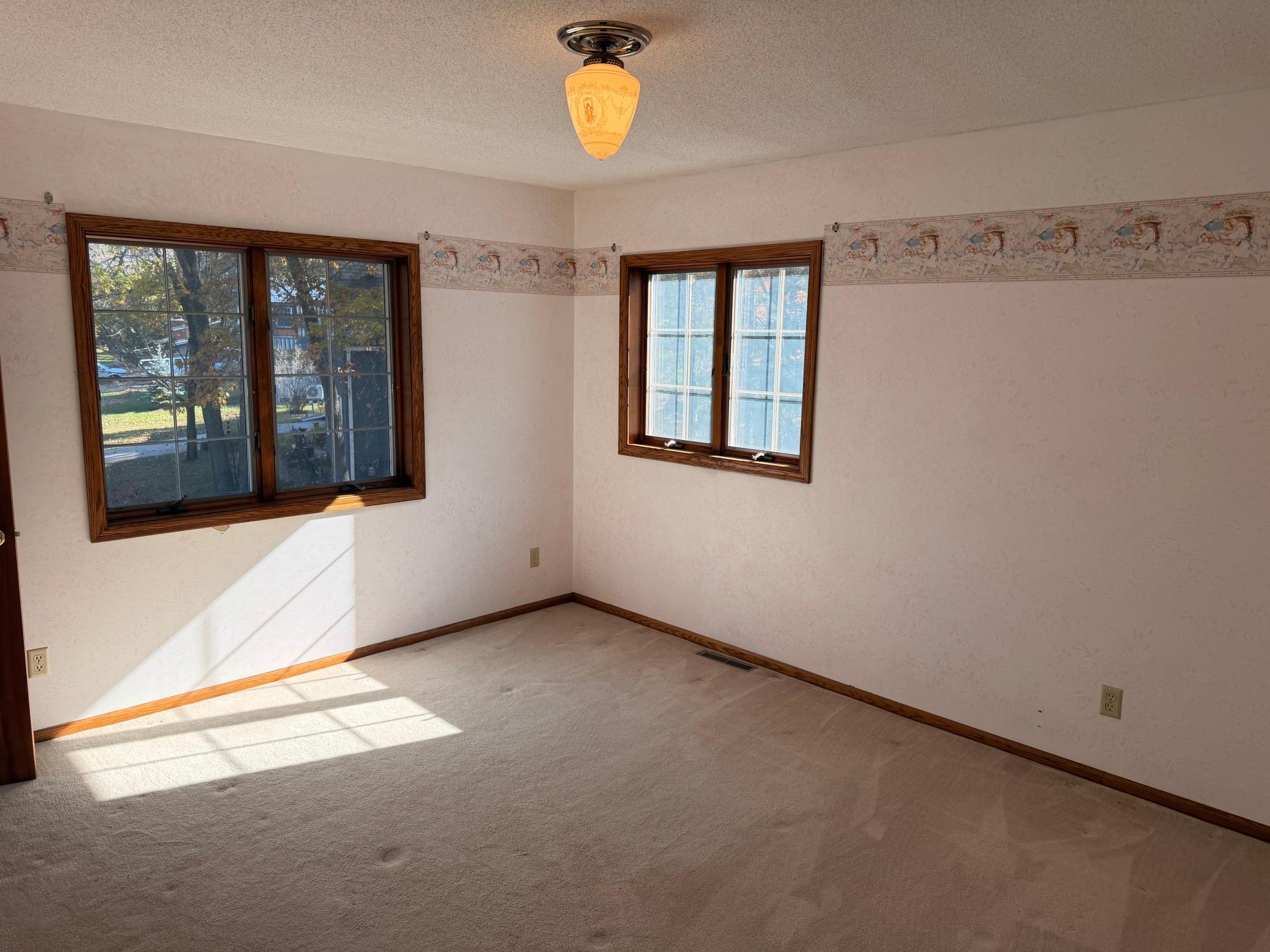 1984 single family home for sale at 139 Belle Rae Circle in Brainerd, MN — 5 bed, 3 bath (photo 17 of 25)
