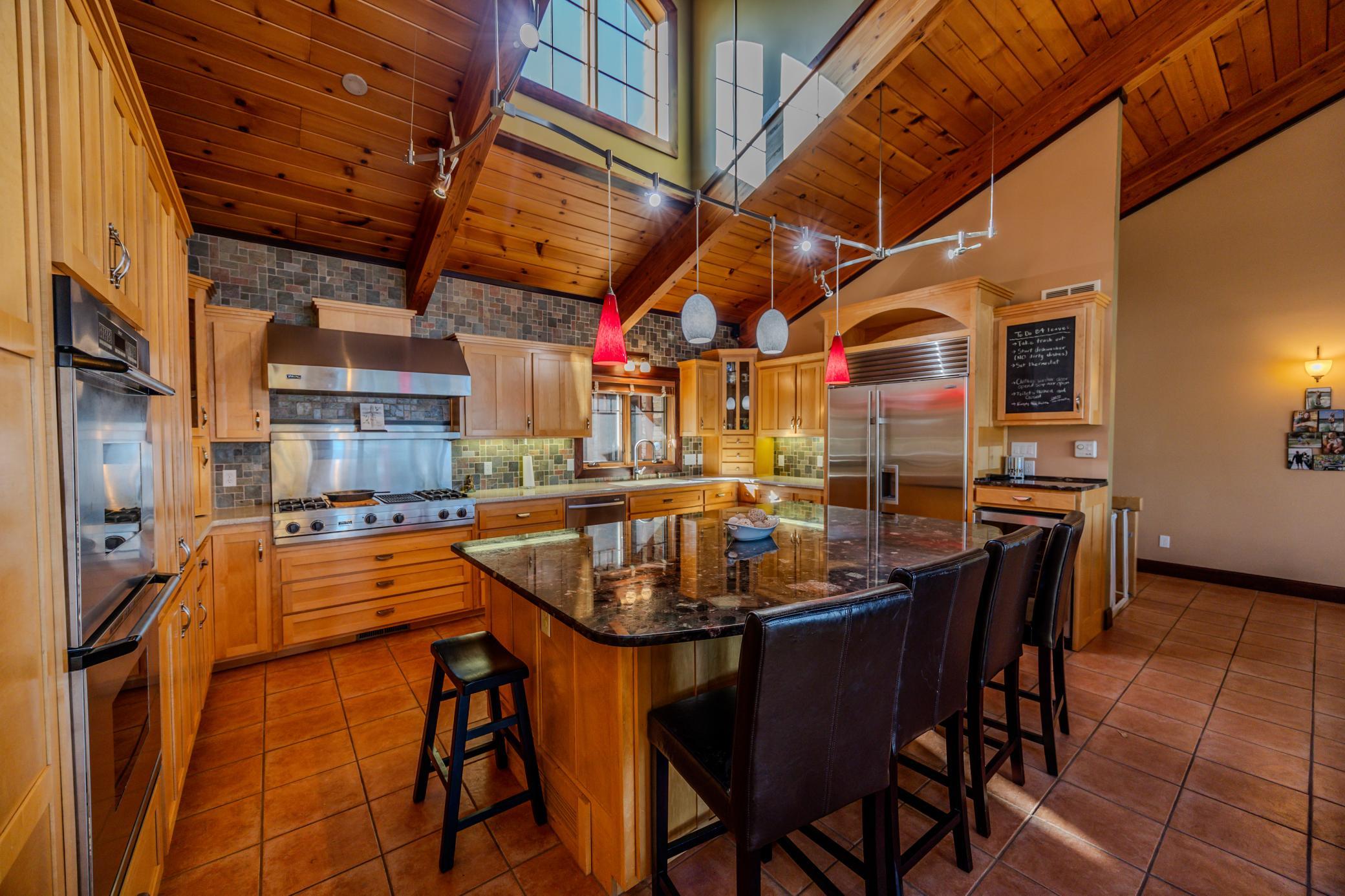 1979 single family home for sale at 17312 County 40 in Park Rapids, MN — 5 bed, 4 bath (photo 12 of 90)