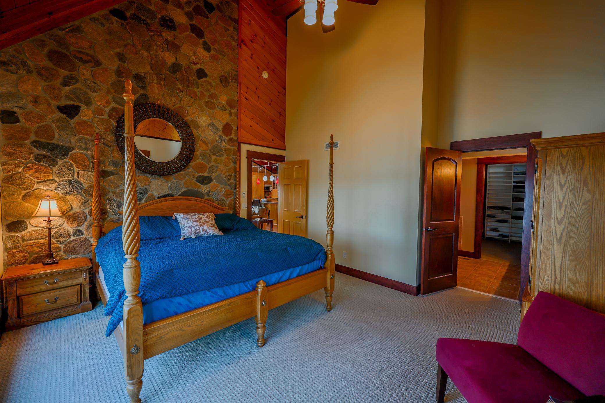 1979 single family home for sale at 17312 County 40 in Park Rapids, MN — 5 bed, 4 bath (photo 16 of 90)