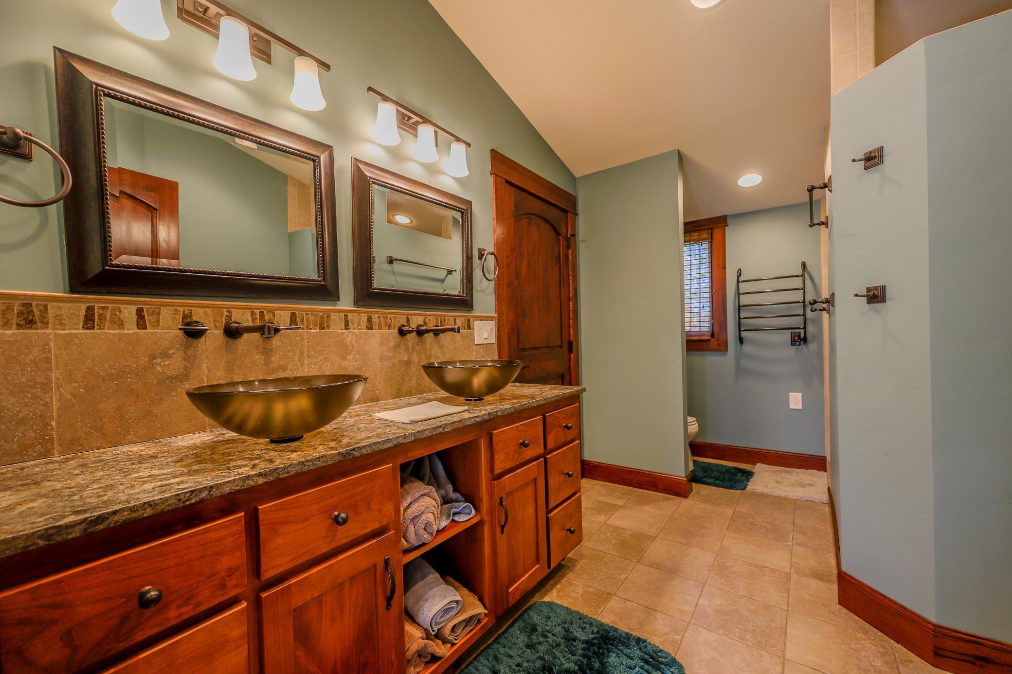 1979 single family home for sale at 17312 County 40 in Park Rapids, MN — 5 bed, 4 bath (photo 33 of 90)