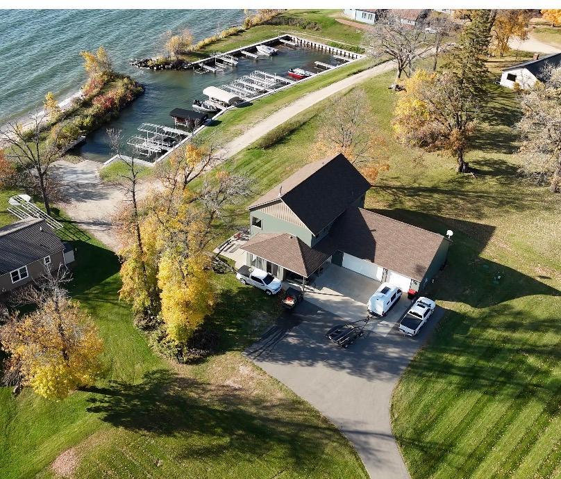 2002 single family home for sale at 10985 Sugar Point Drive NW in Federal Dam, MN — 4 bed, 3 bath