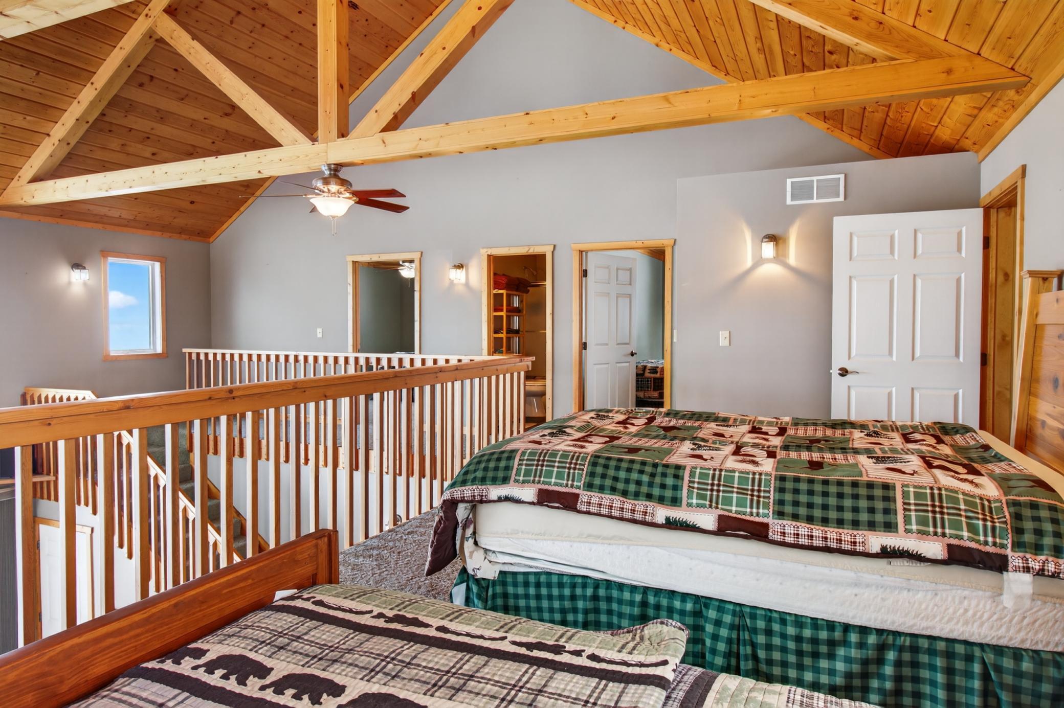 2002 single family home for sale at 10985 Sugar Point Drive NW in Federal Dam, MN — 4 bed, 3 bath (photo 32 of 43)