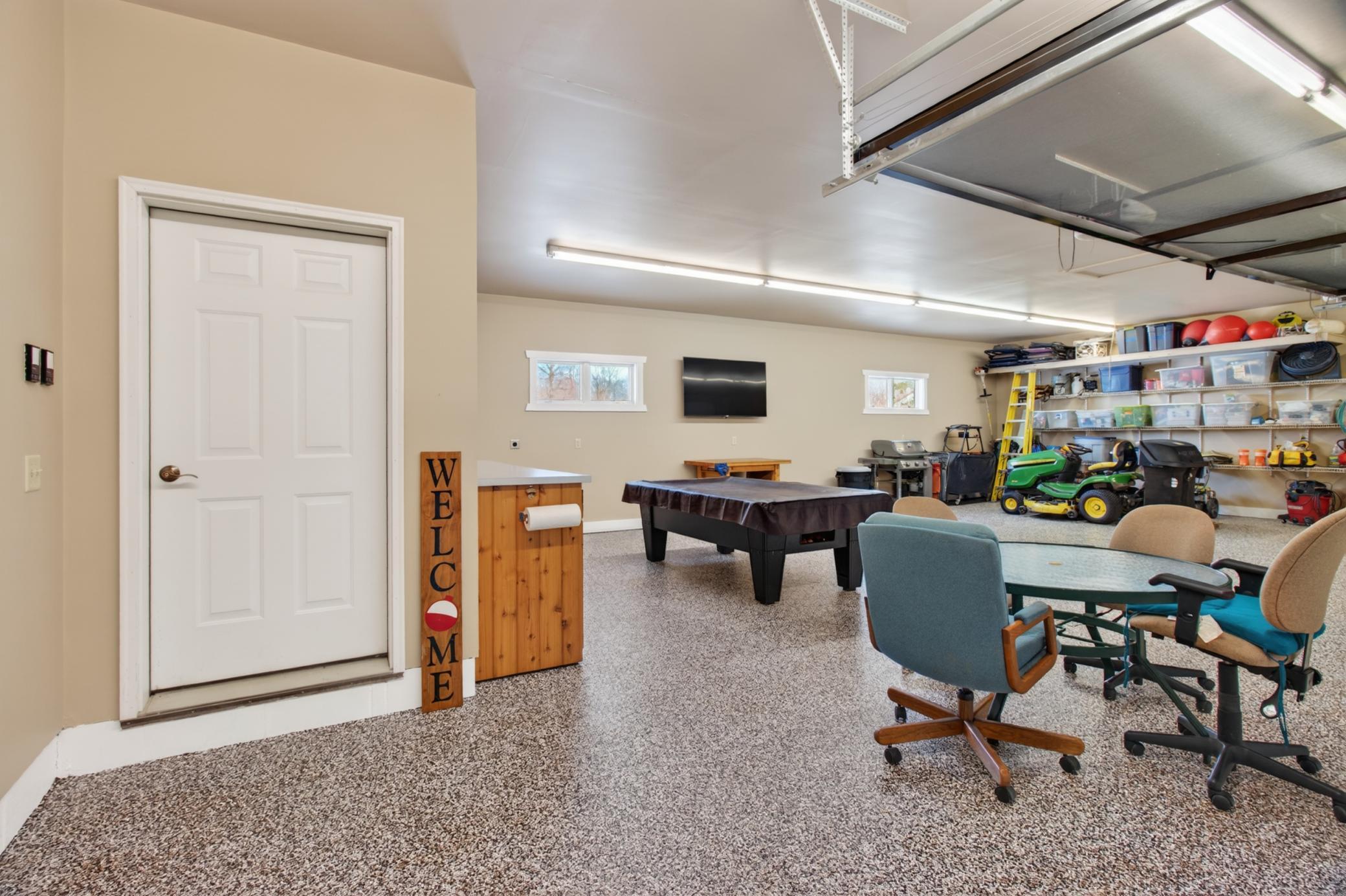 2002 single family home for sale at 10985 Sugar Point Drive NW in Federal Dam, MN — 4 bed, 3 bath (photo 37 of 43)