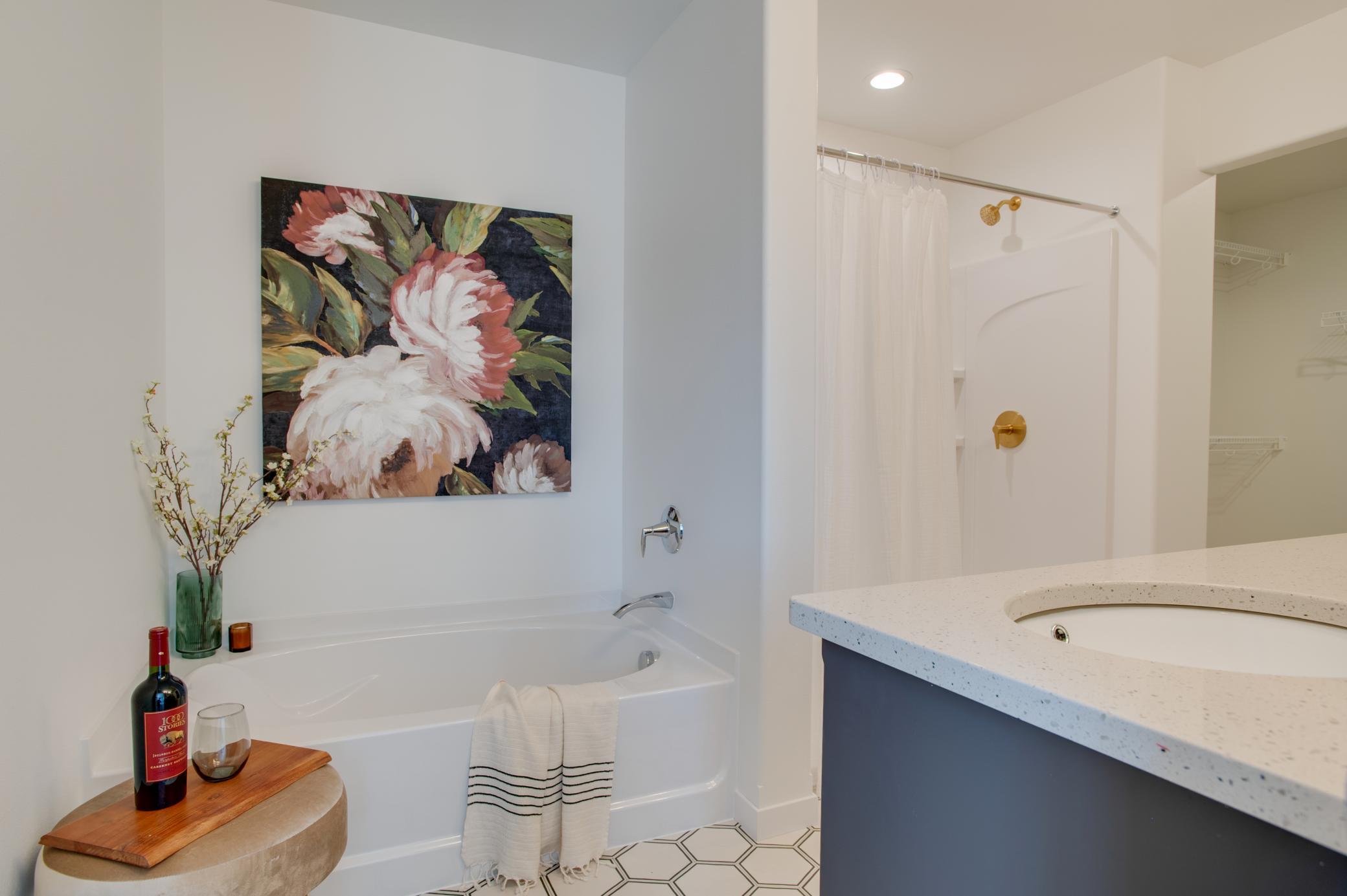 2026 single family home for sale at 1137 Rachel Drive W in West Fargo, ND — 3 bed, 3 bath (photo 17 of 22)