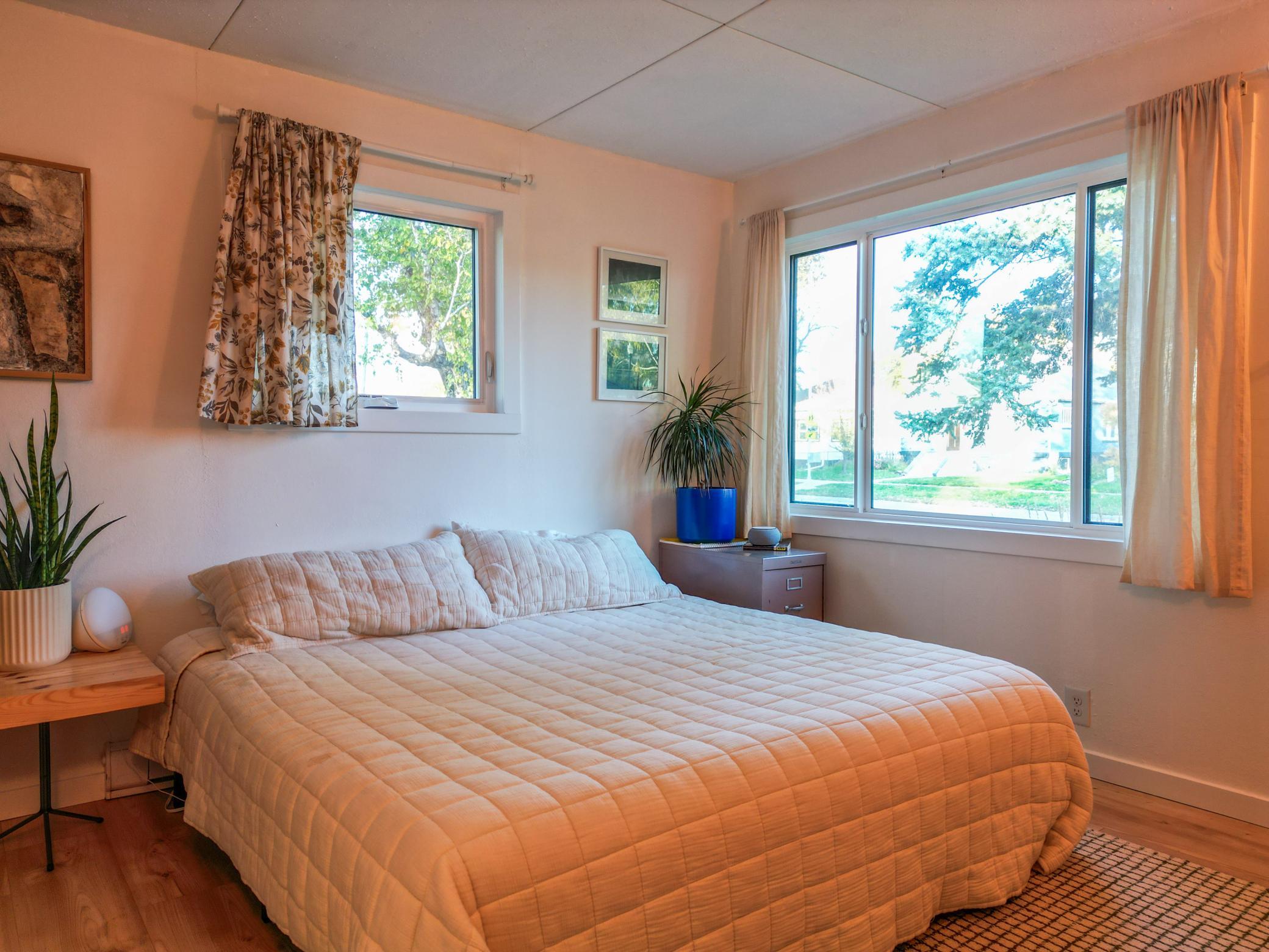 1950 single family home for sale at 1501 5th Street S in Fargo, ND — 2 bed, 1 bath (photo 15 of 38)