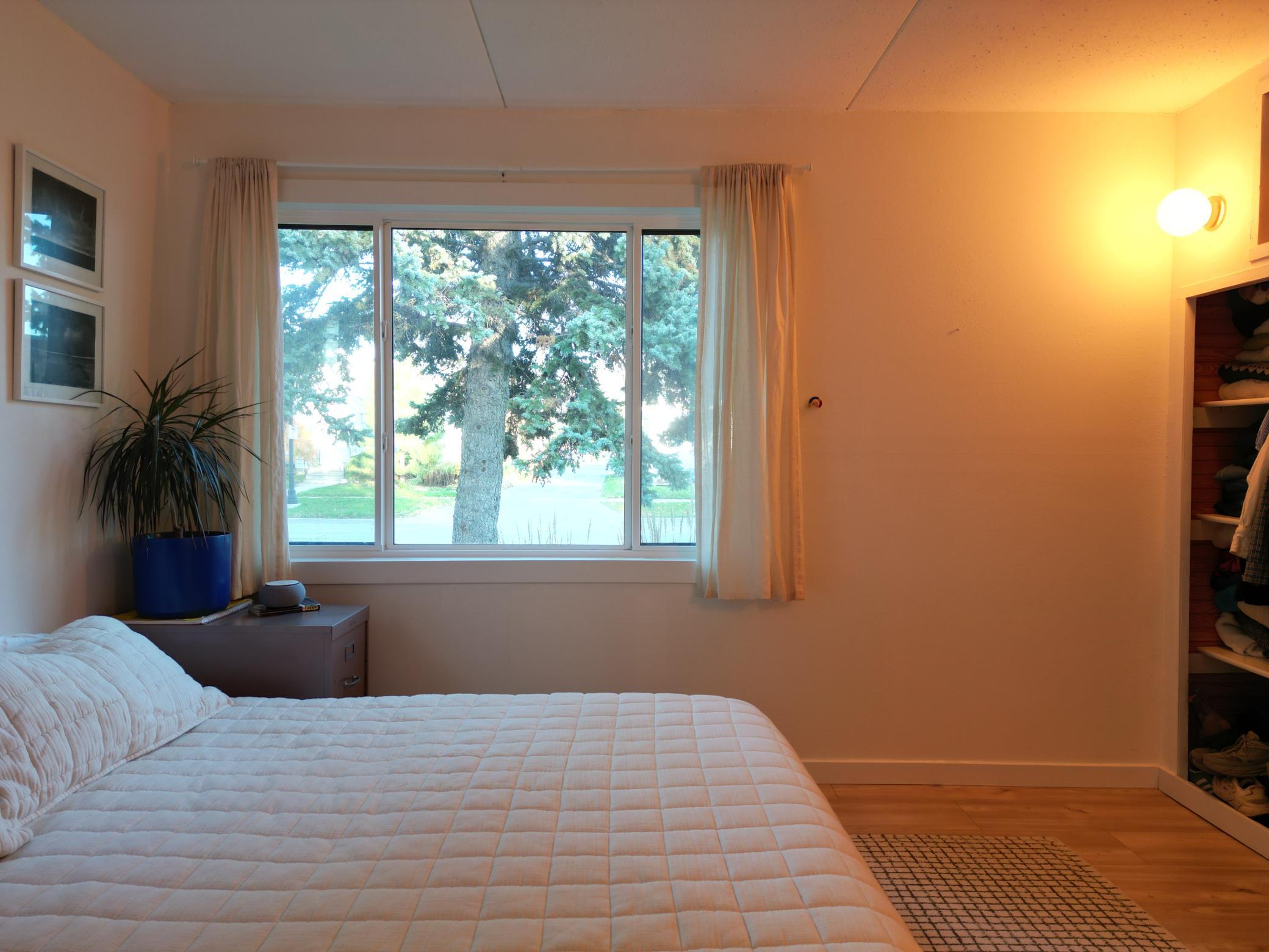 1950 single family home for sale at 1501 5th Street S in Fargo, ND — 2 bed, 1 bath (photo 16 of 38)