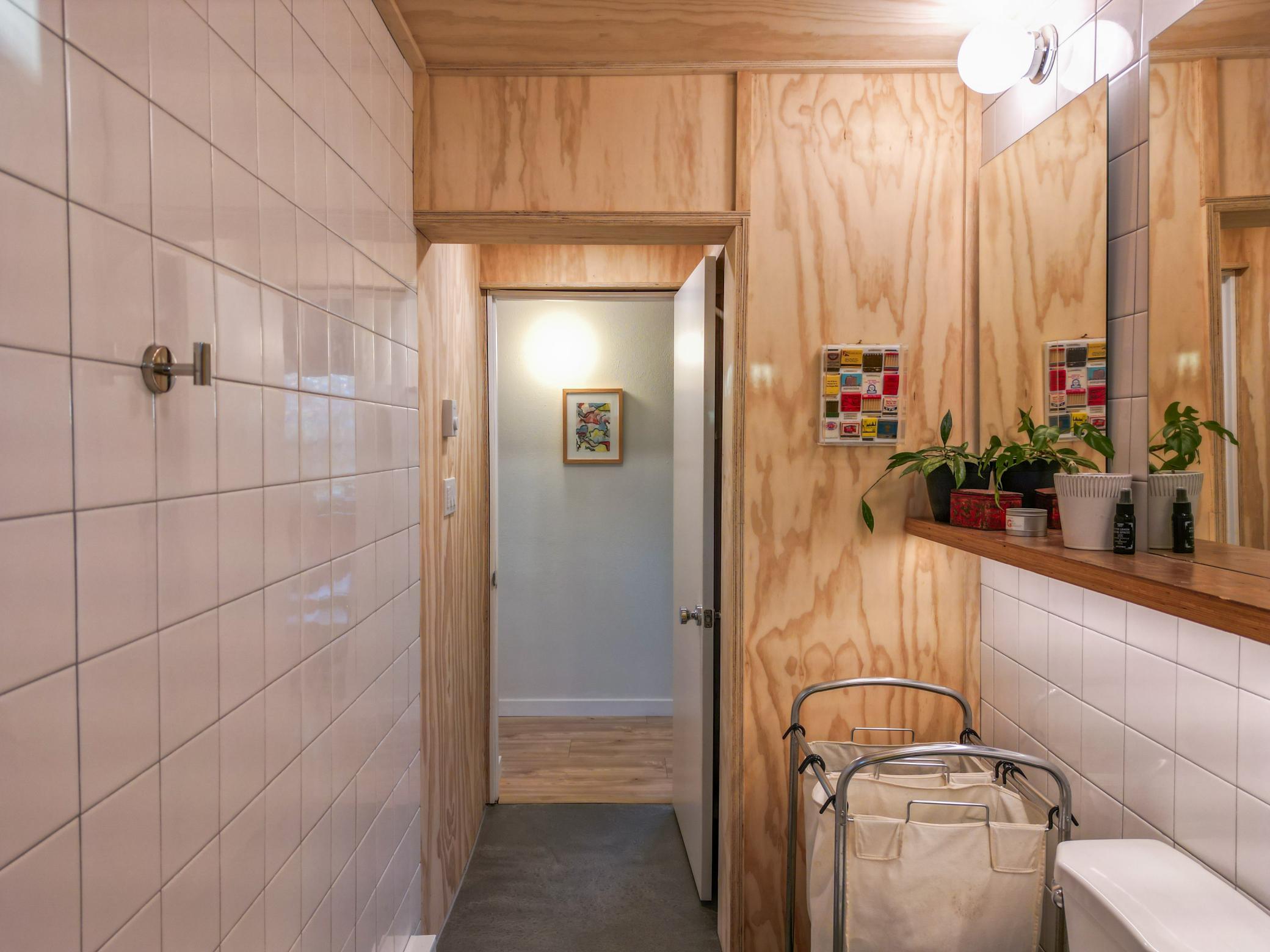 1950 single family home for sale at 1501 5th Street S in Fargo, ND — 2 bed, 1 bath (photo 24 of 38)
