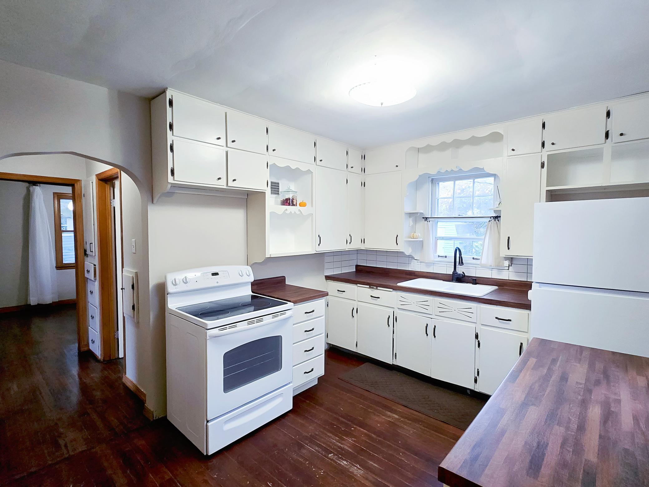 1948 single family home for sale at 38 N Central Avenue in Kensington, MN — 2 bed, 2 bath (photo 22 of 30)