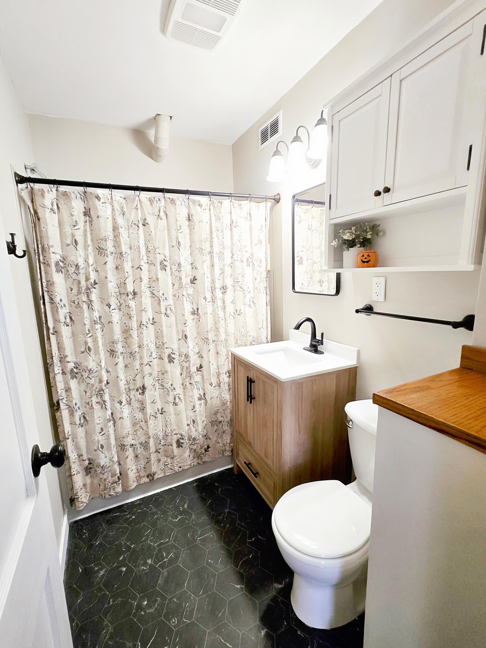 1948 single family home for sale at 38 N Central Avenue in Kensington, MN — 2 bed, 2 bath (photo 6 of 30)