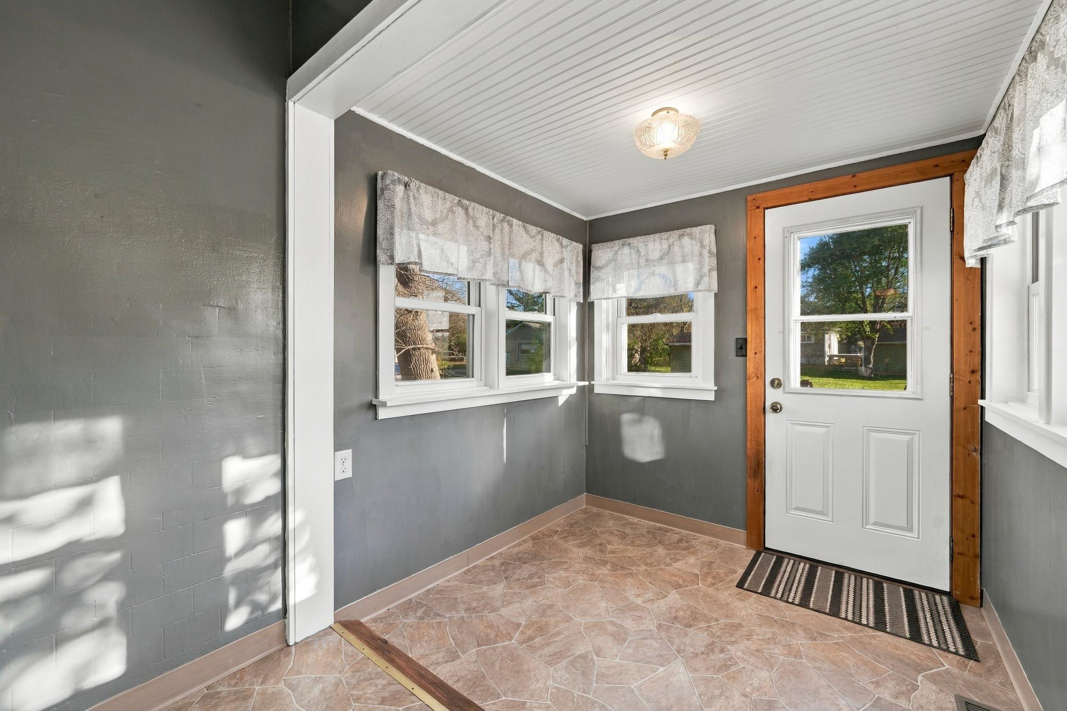 1930 single family home for sale at 313 4th Street NW in Bertha, MN — 2 bed, 2 bath (photo 20 of 36)