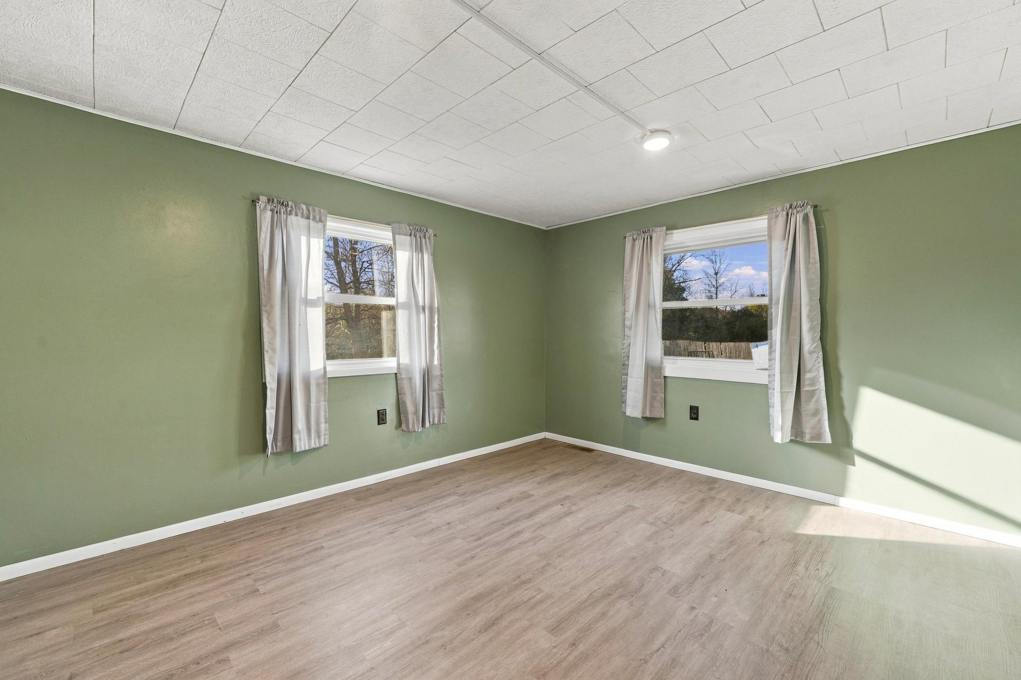 1930 single family home for sale at 313 4th Street NW in Bertha, MN — 2 bed, 2 bath (photo 28 of 36)
