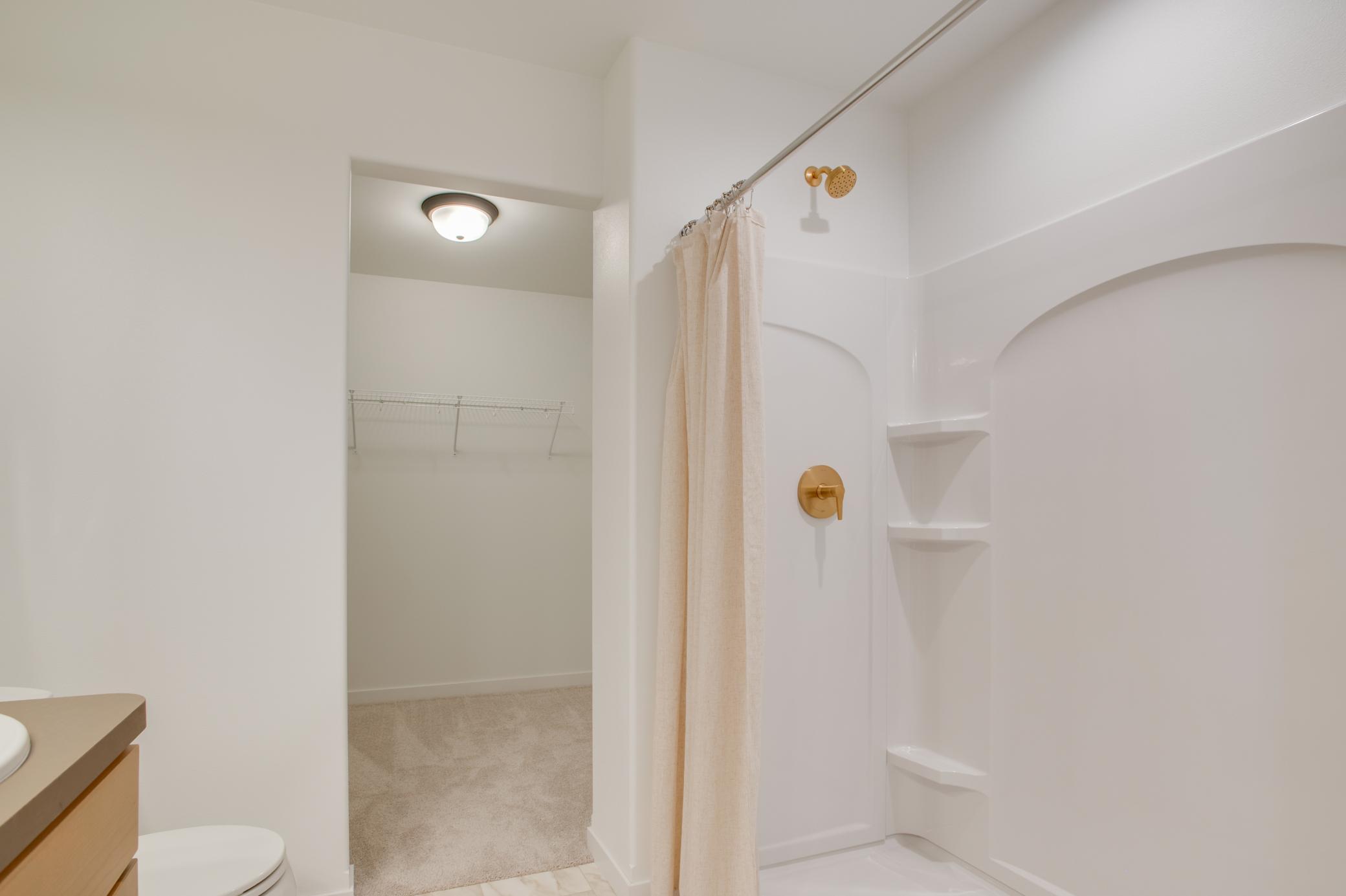 2026 single family home for sale at 6984 32nd Street S in Fargo, ND — 3 bed, 3 bath (photo 46 of 54)