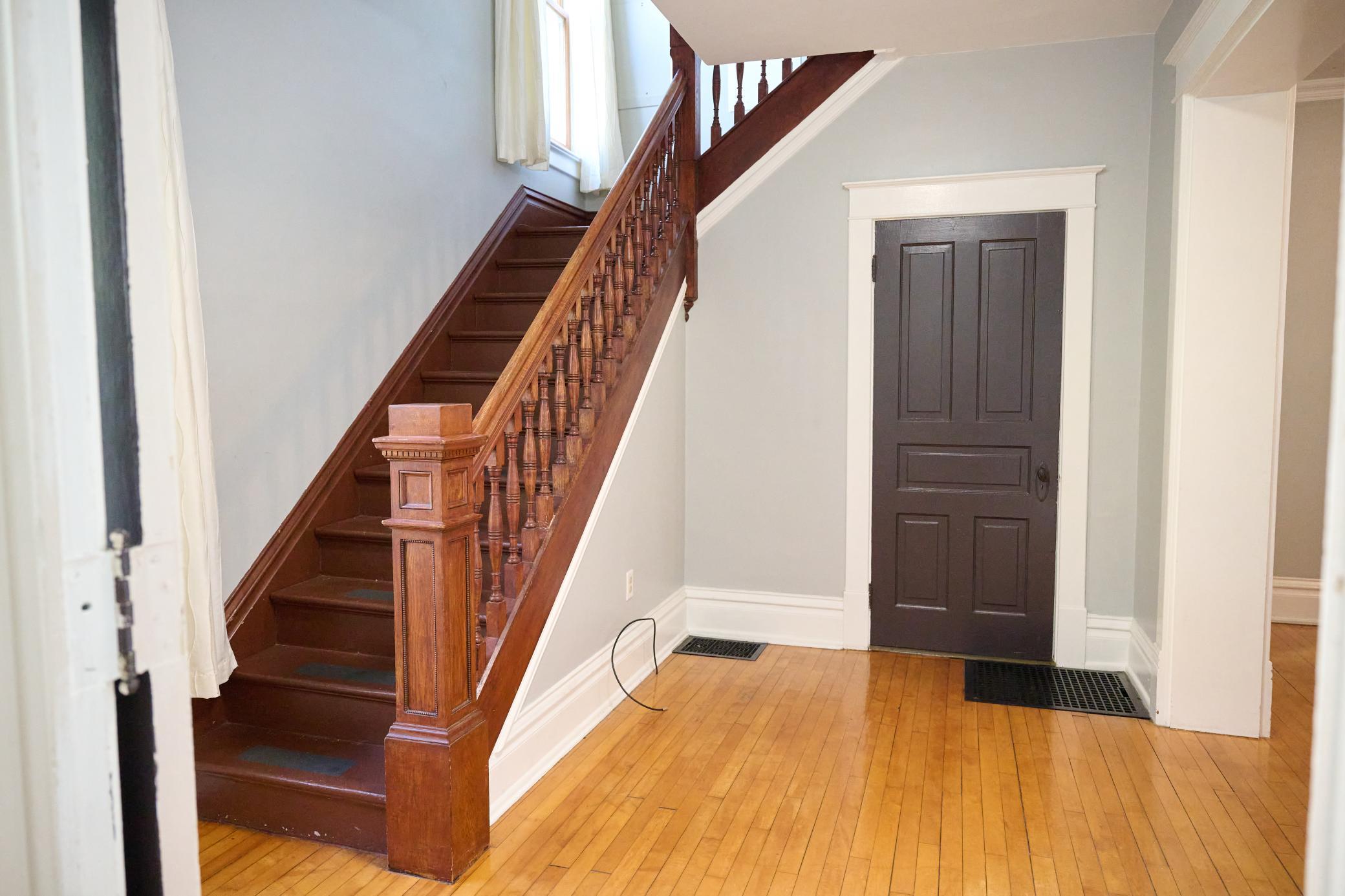 1904 single family home for sale at 610 University Drive S in Fargo, ND — 4 bed, 2 bath (photo 37 of 71)
