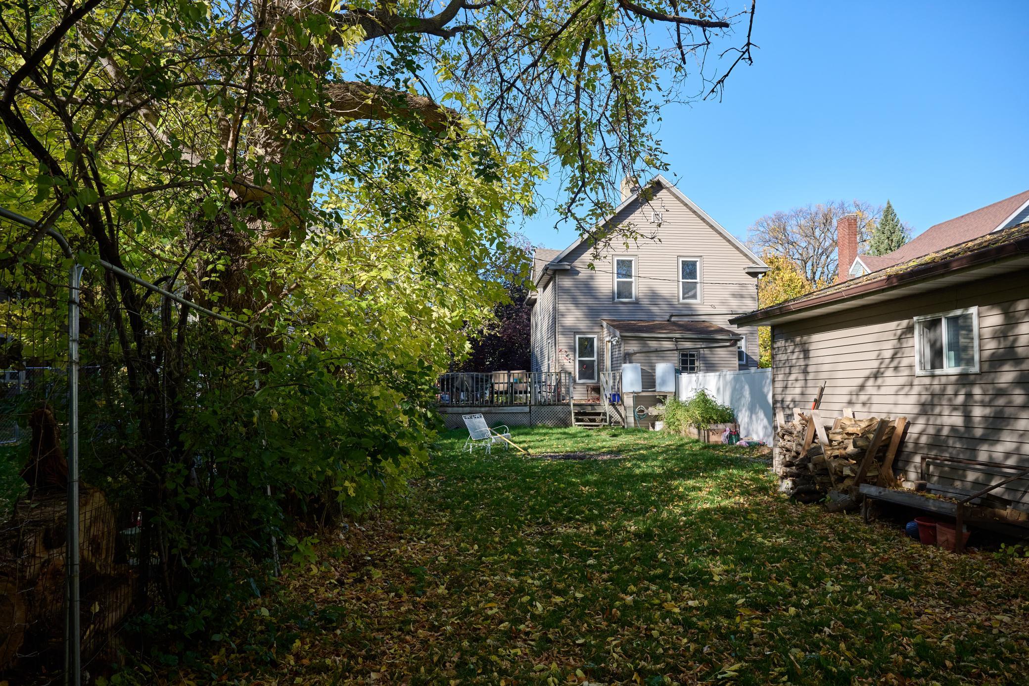1904 single family home for sale at 610 University Drive S in Fargo, ND — 4 bed, 2 bath (photo 5 of 71)