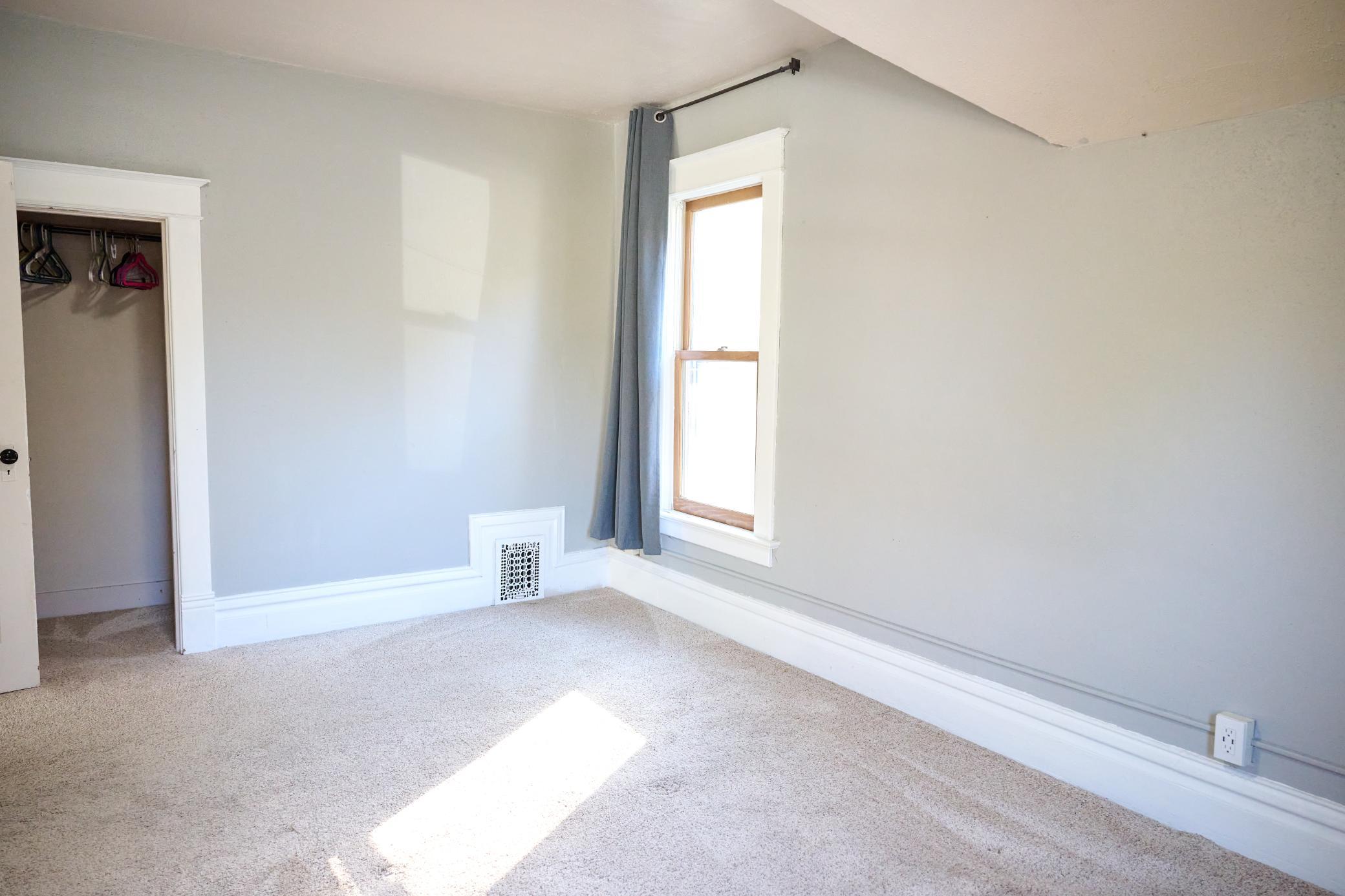 1904 single family home for sale at 610 University Drive S in Fargo, ND — 4 bed, 2 bath (photo 49 of 71)