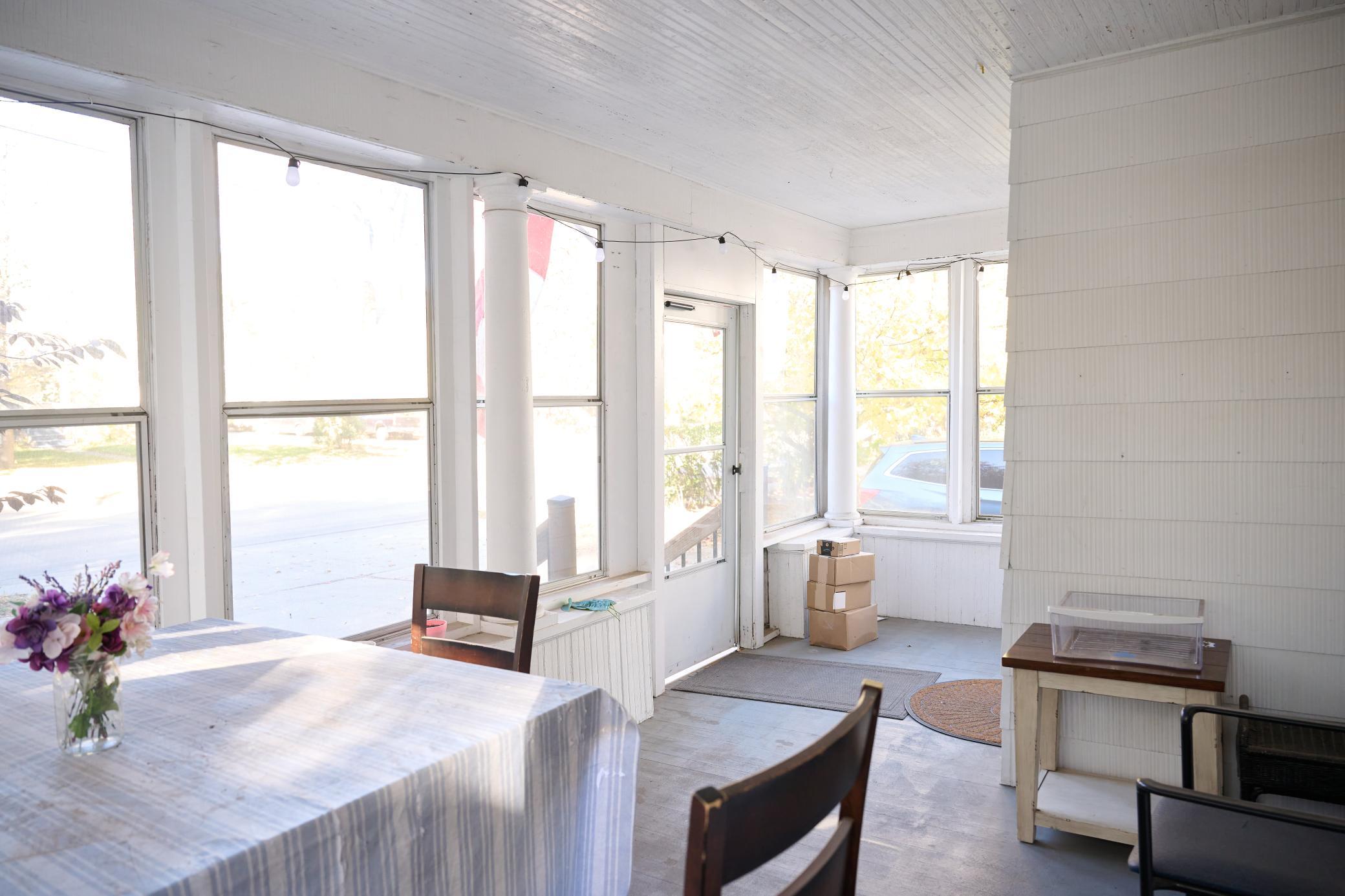 1904 single family home for sale at 610 University Drive S in Fargo, ND — 4 bed, 2 bath (photo 63 of 71)