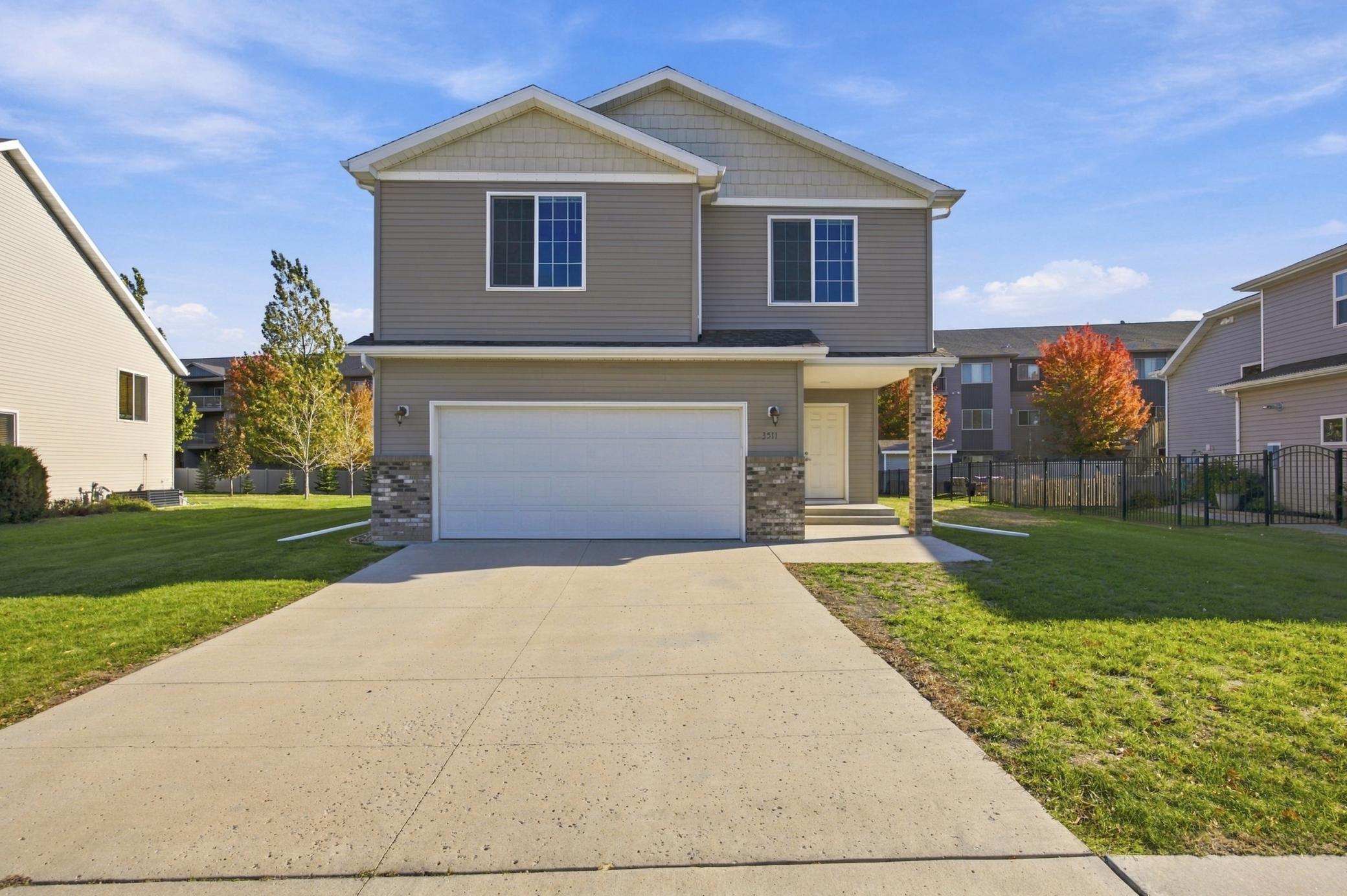 2013 single family home for sale at 3511 8th Street E in West Fargo, ND — 3 bed, 3 bath