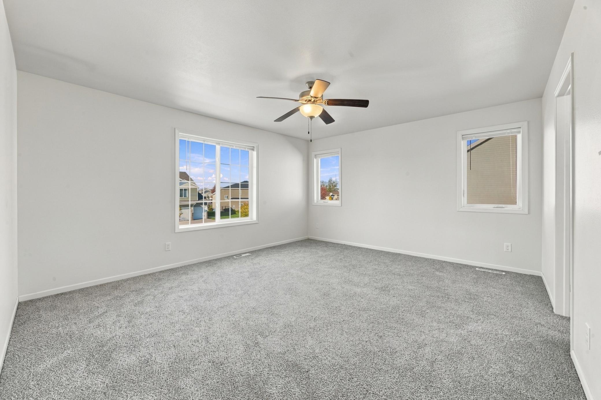 2013 single family home for sale at 3511 8th Street E in West Fargo, ND — 3 bed, 3 bath (photo 11 of 27)