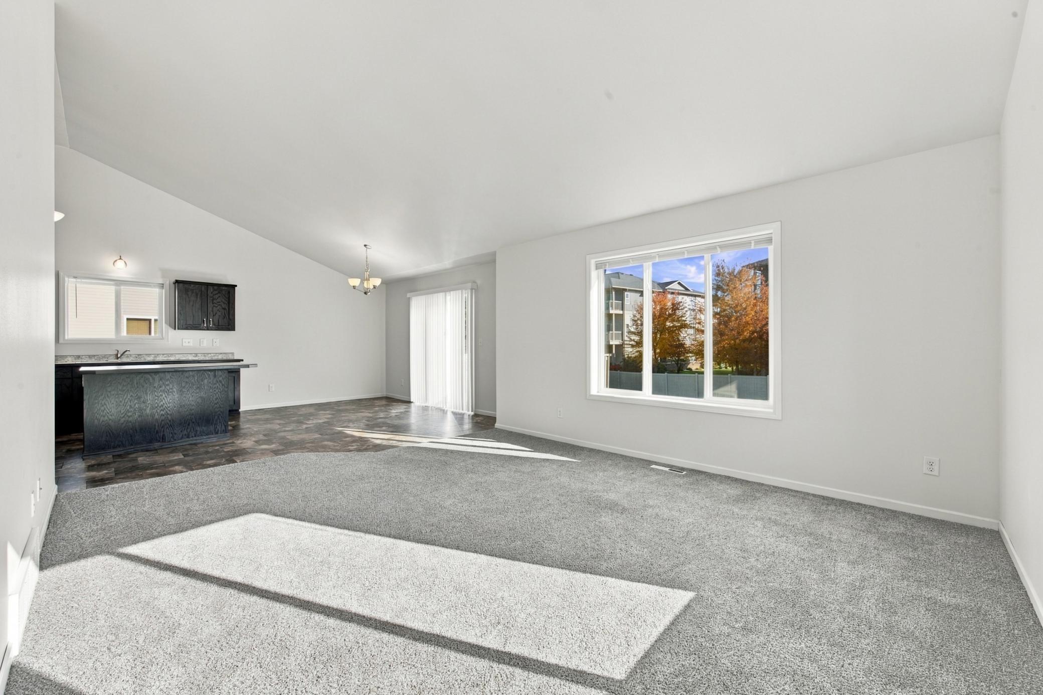 2013 single family home for sale at 3511 8th Street E in West Fargo, ND — 3 bed, 3 bath (photo 3 of 27)