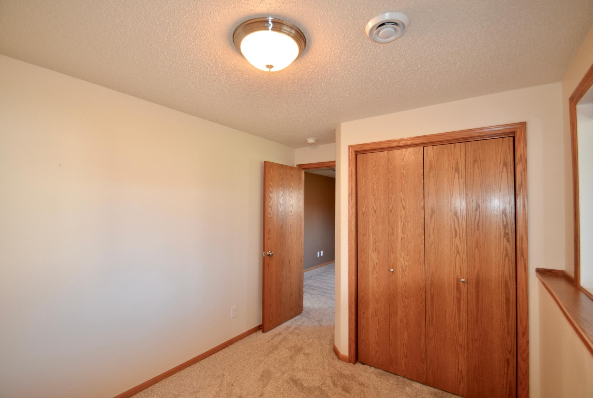 2009 twin home for sale at 2576 55th Avenue S in Fargo, ND — 3 bed, 3 bath (photo 25 of 35)