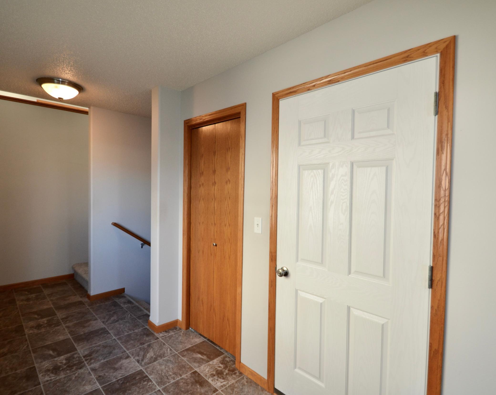 2009 twin home for sale at 2576 55th Avenue S in Fargo, ND — 3 bed, 3 bath (photo 29 of 35)
