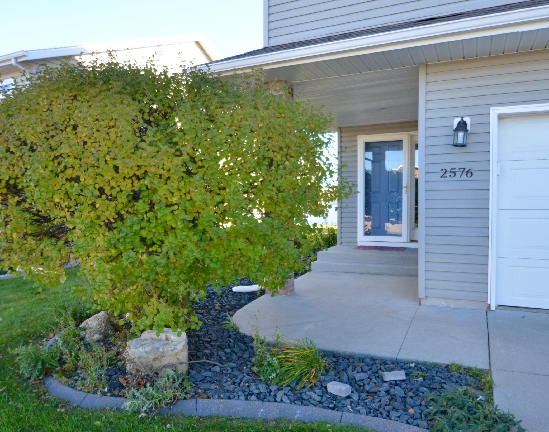 2009 twin home for sale at 2576 55th Avenue S in Fargo, ND — 3 bed, 3 bath (photo 35 of 35)
