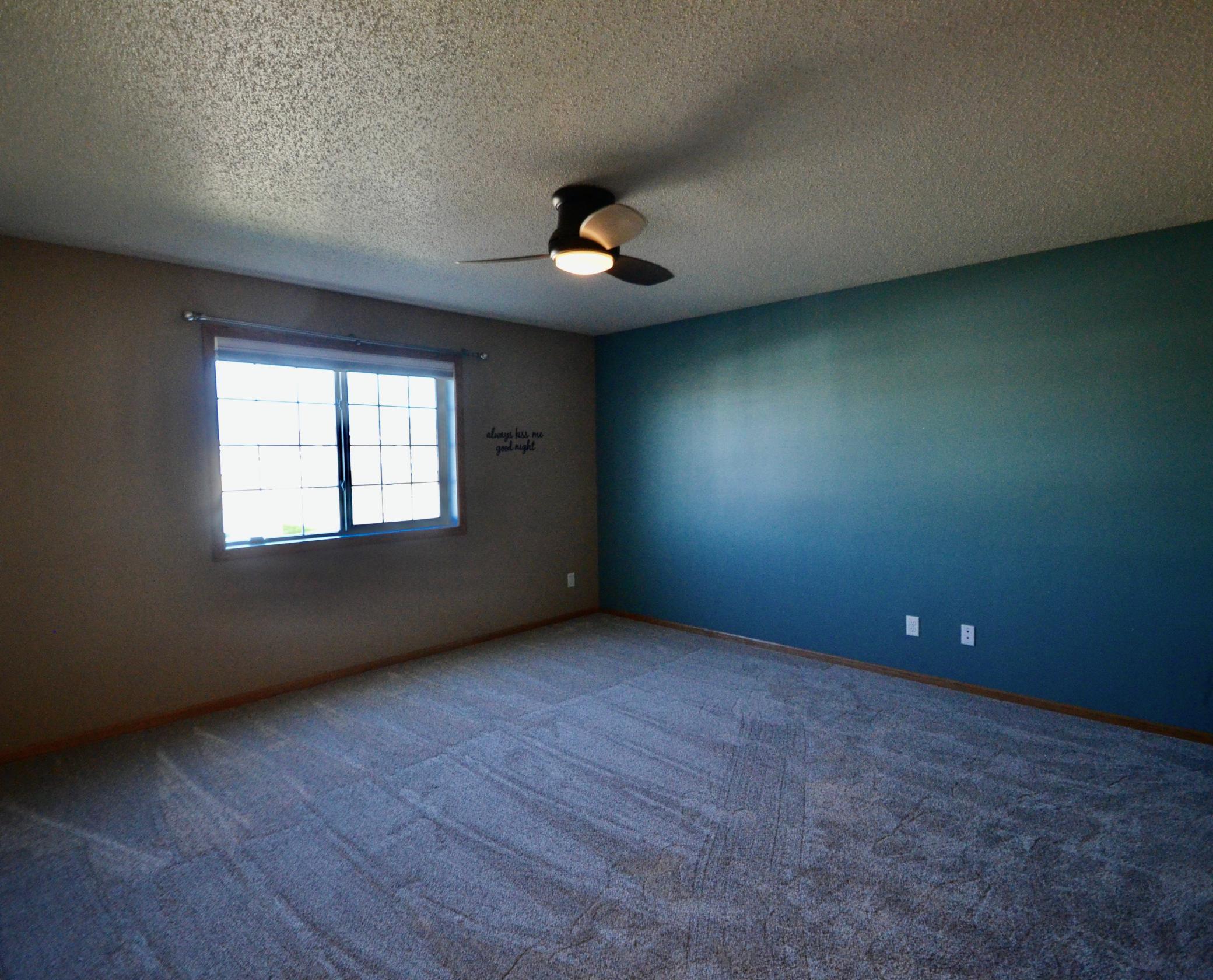 2009 twin home for sale at 2576 55th Avenue S in Fargo, ND — 3 bed, 3 bath (photo 9 of 35)