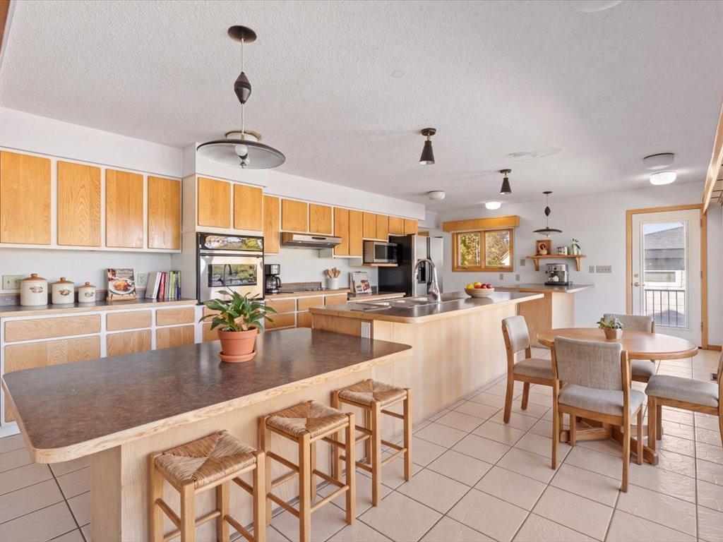 1967 single family home for sale at 412 Park Avenue N in Park Rapids, MN — 6 bed, 6 bath (photo 16 of 76)