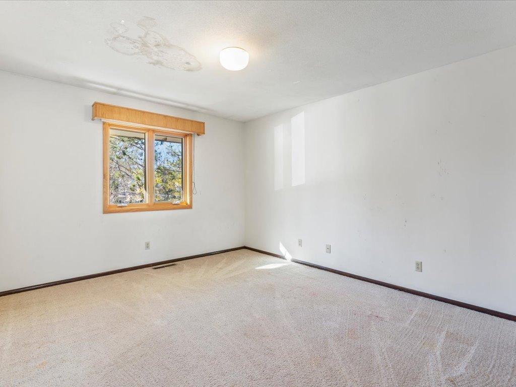 1967 single family home for sale at 412 Park Avenue N in Park Rapids, MN — 6 bed, 6 bath (photo 28 of 76)