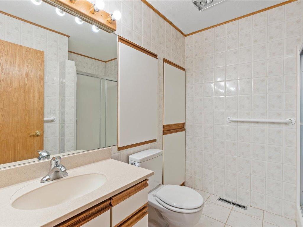 1967 single family home for sale at 412 Park Avenue N in Park Rapids, MN — 6 bed, 6 bath (photo 31 of 76)