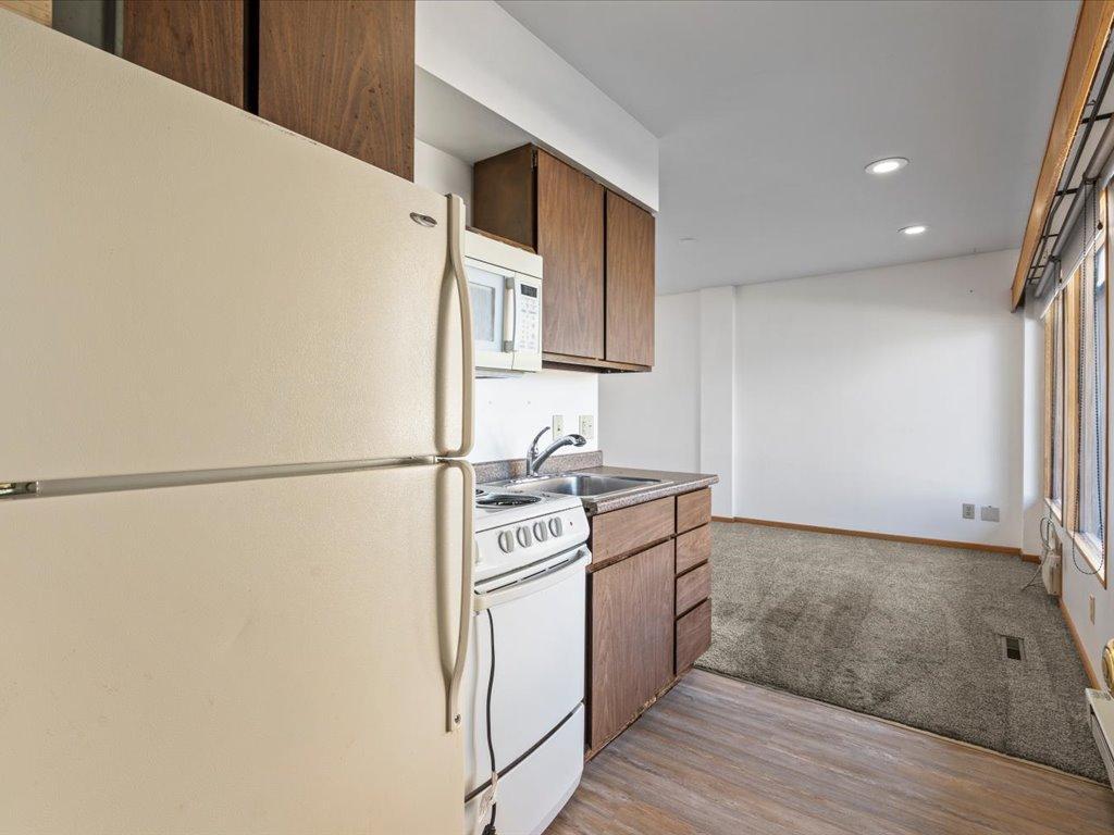 1967 single family home for sale at 412 Park Avenue N in Park Rapids, MN — 6 bed, 6 bath (photo 38 of 76)